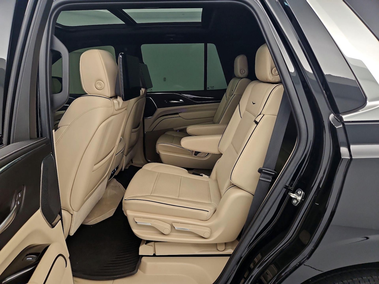 2021 Cadillac Escalade Premium Luxury - Photo 22