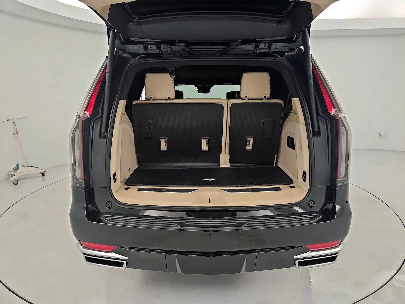 2021 Cadillac Escalade Premium Luxury - Photo 24