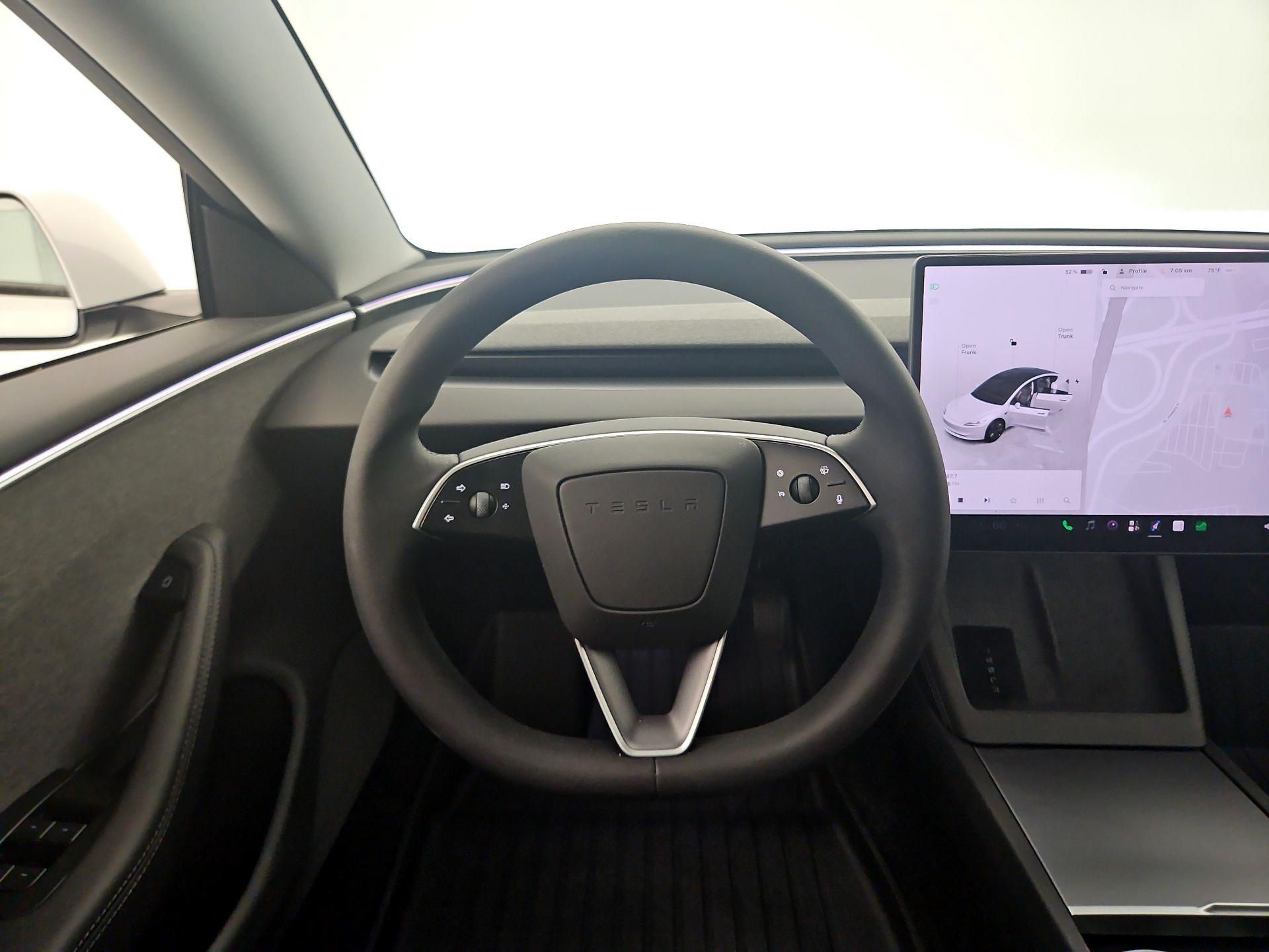 Thumbnail: 2025 Tesla Model 3 - 10