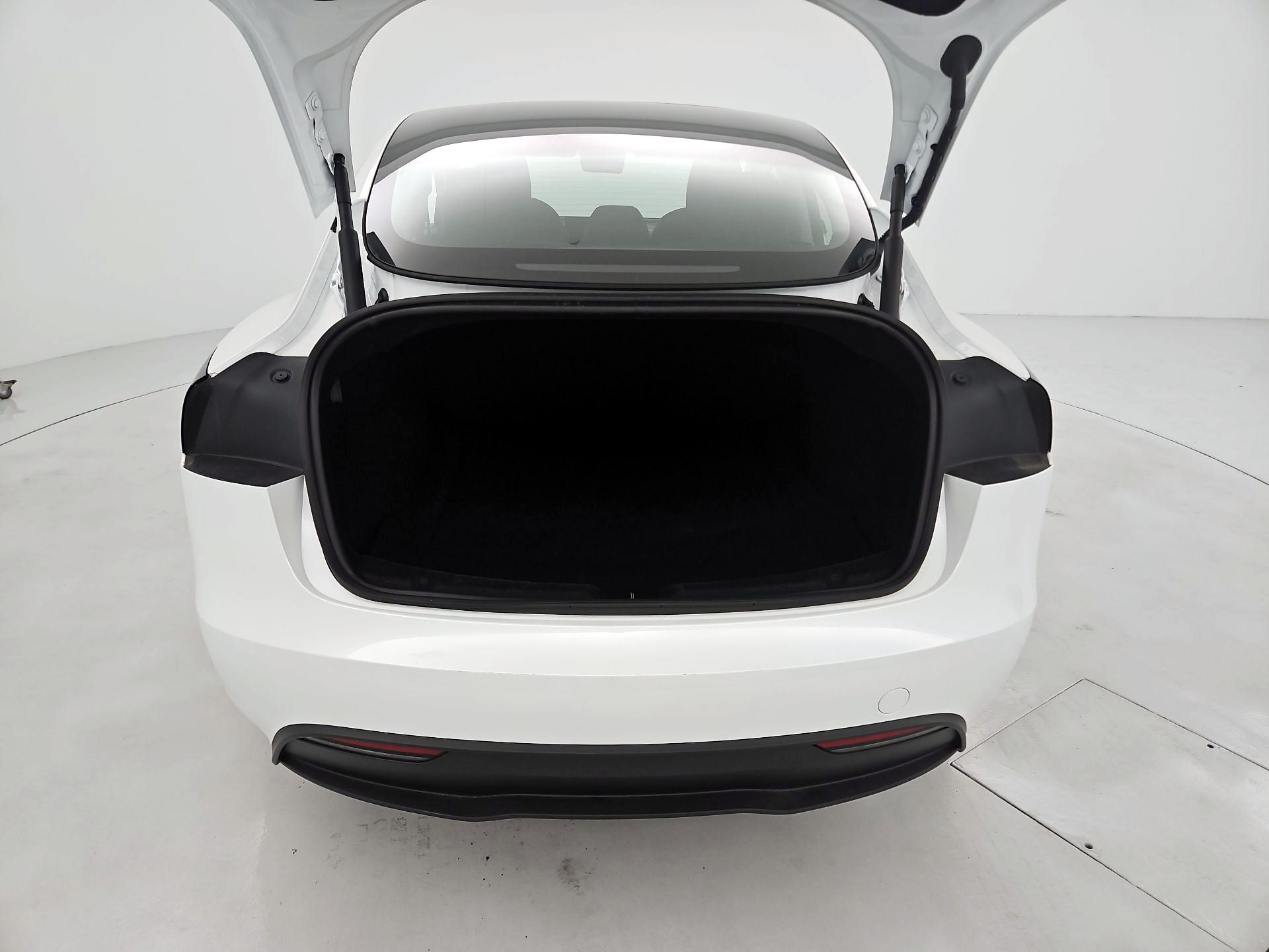 Thumbnail: 2025 Tesla Model 3 - 20