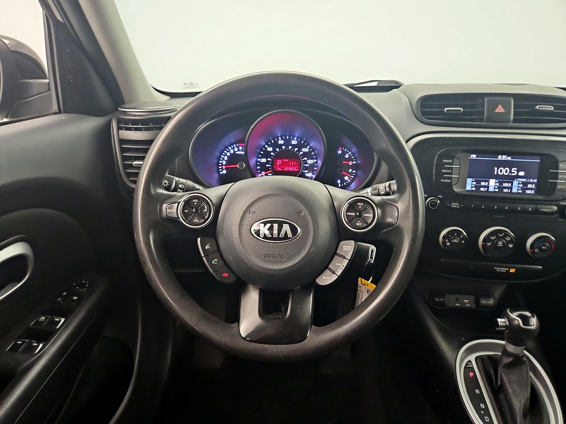 Thumbnail: 2017 Kia Soul - 10