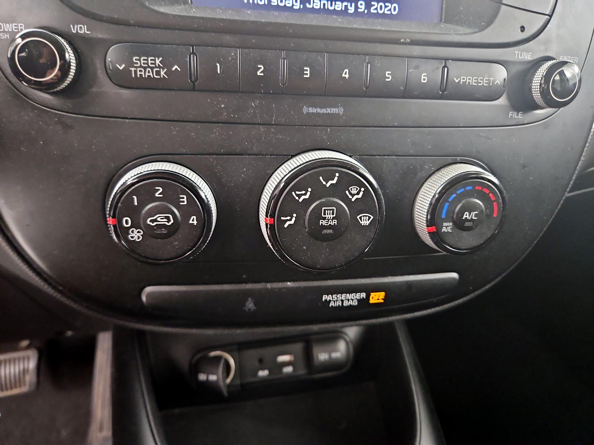 Thumbnail: 2017 Kia Soul - 15