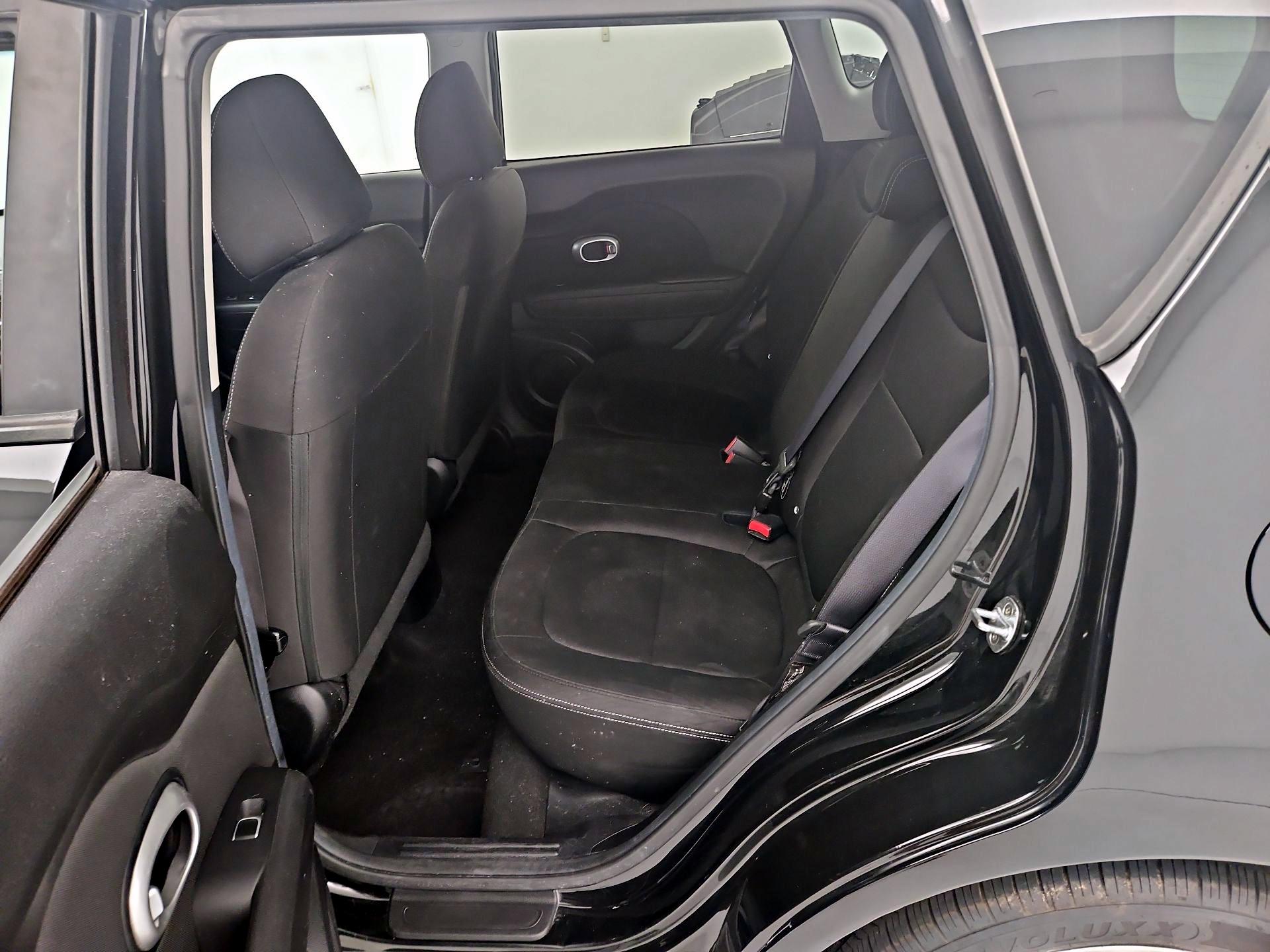 Thumbnail: 2017 Kia Soul - 18