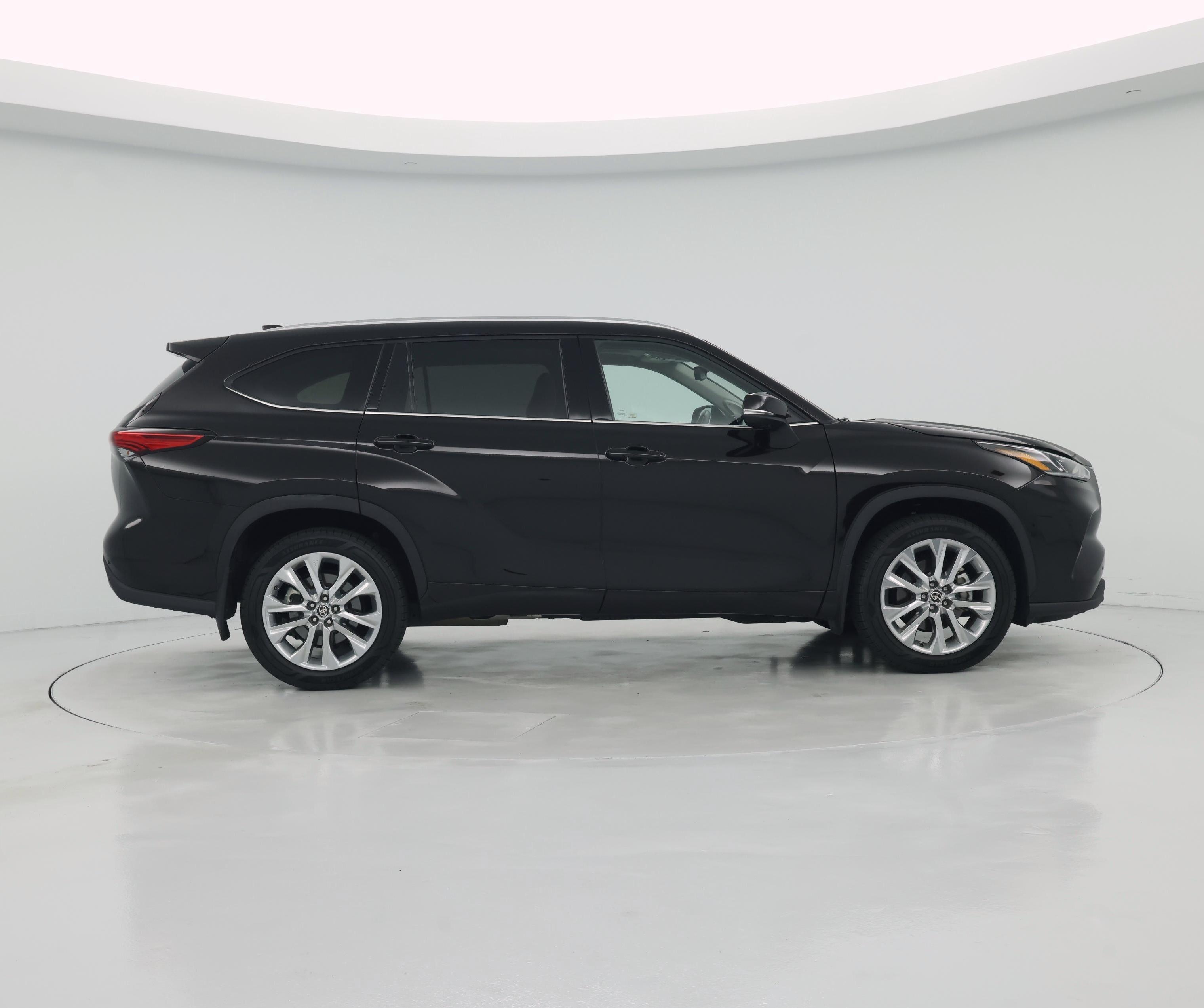 Thumbnail: 2020 Toyota Highlander - 7