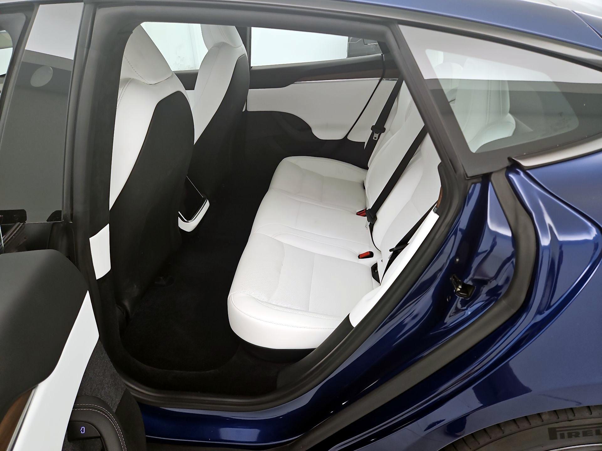 Thumbnail: 2023 Tesla Model S - 19