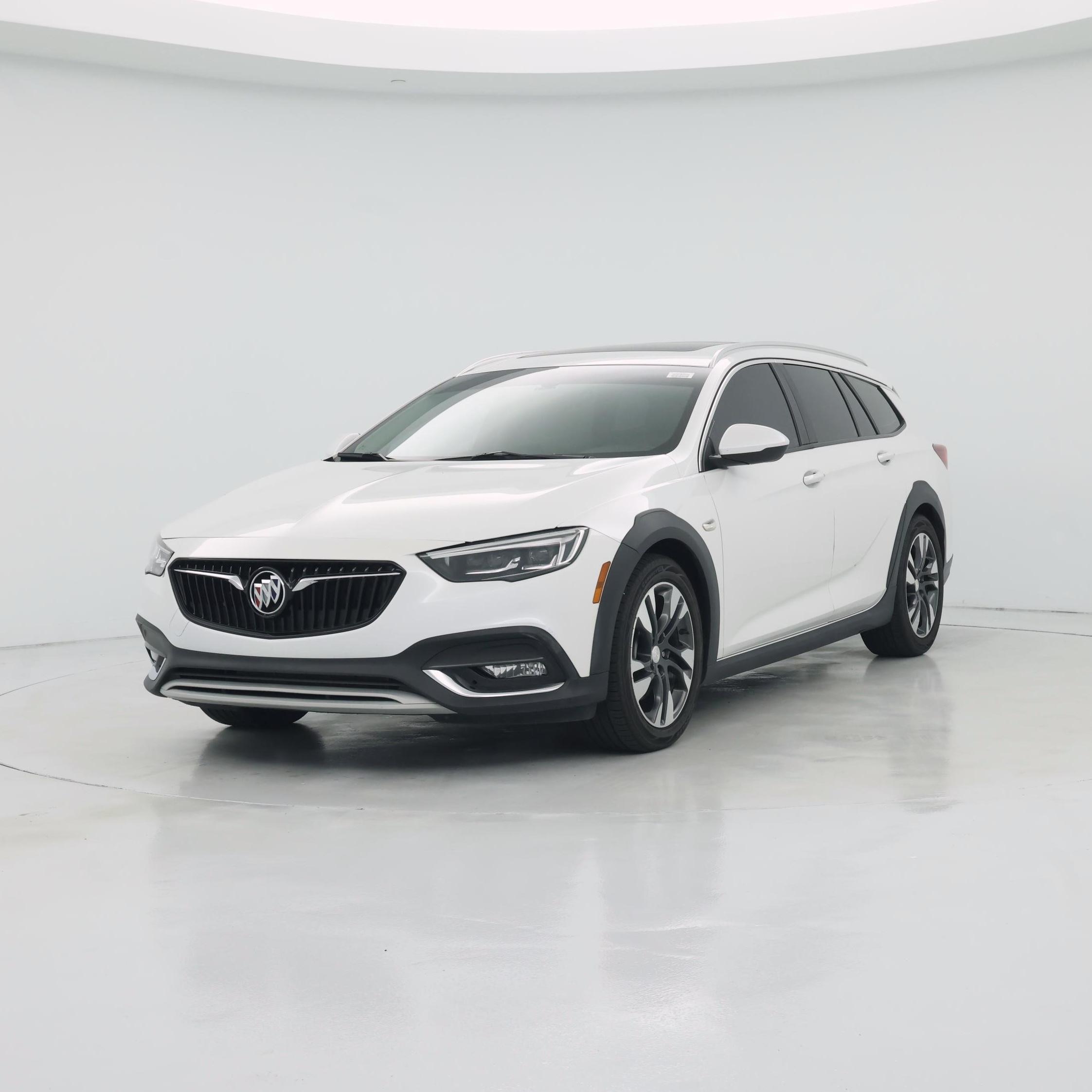 Thumbnail: 2018 Buick Regal - 4