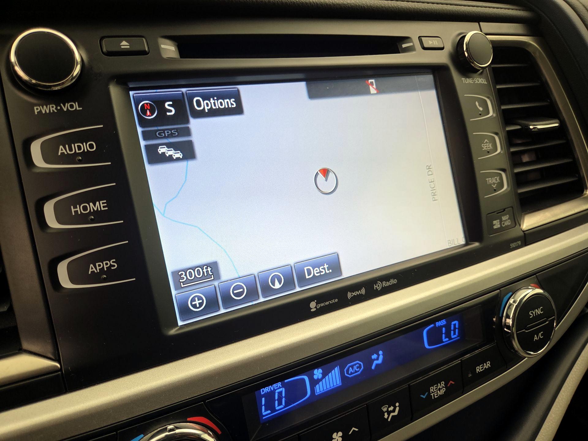 Thumbnail: 2018 Toyota Highlander - 14