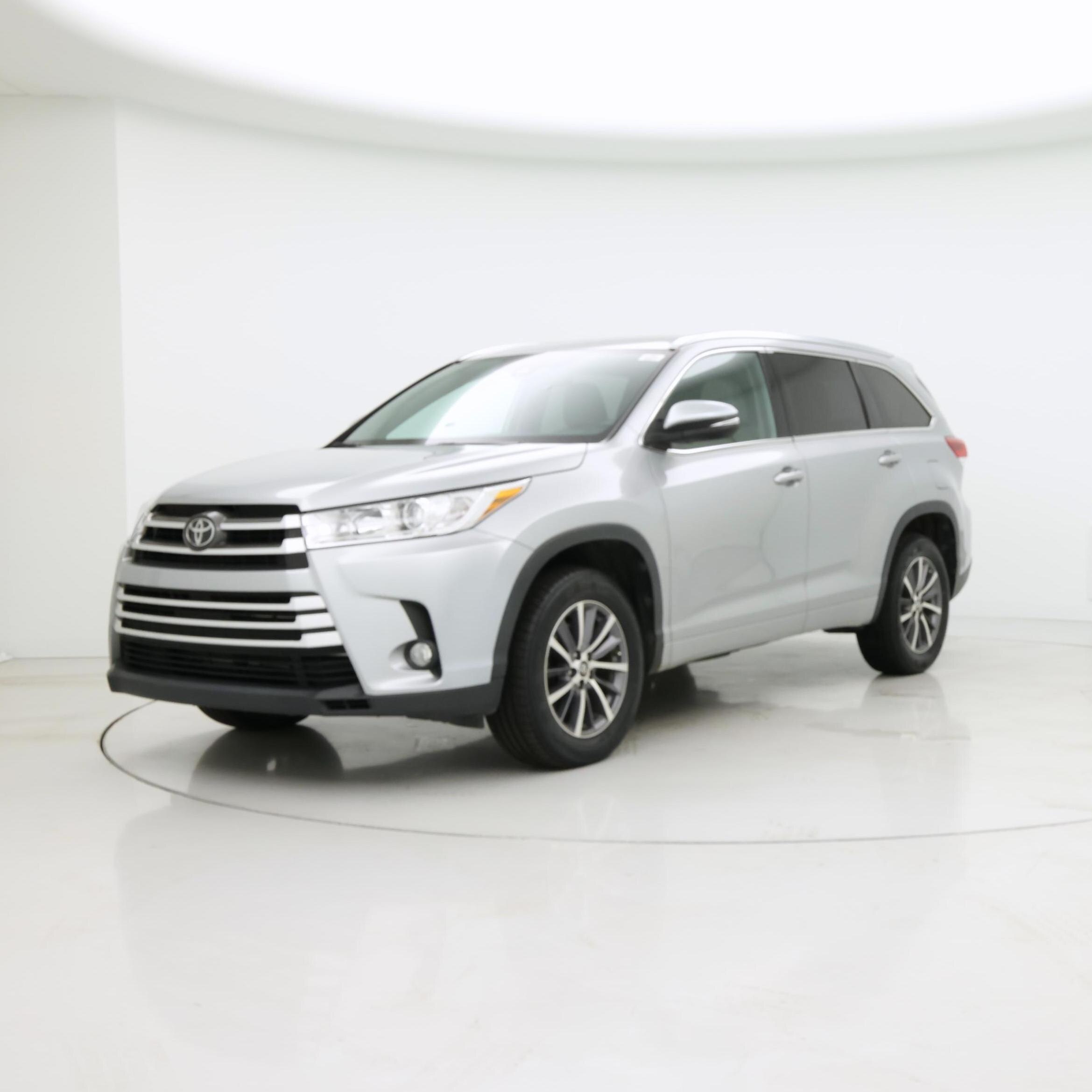 Thumbnail: 2018 Toyota Highlander - 4