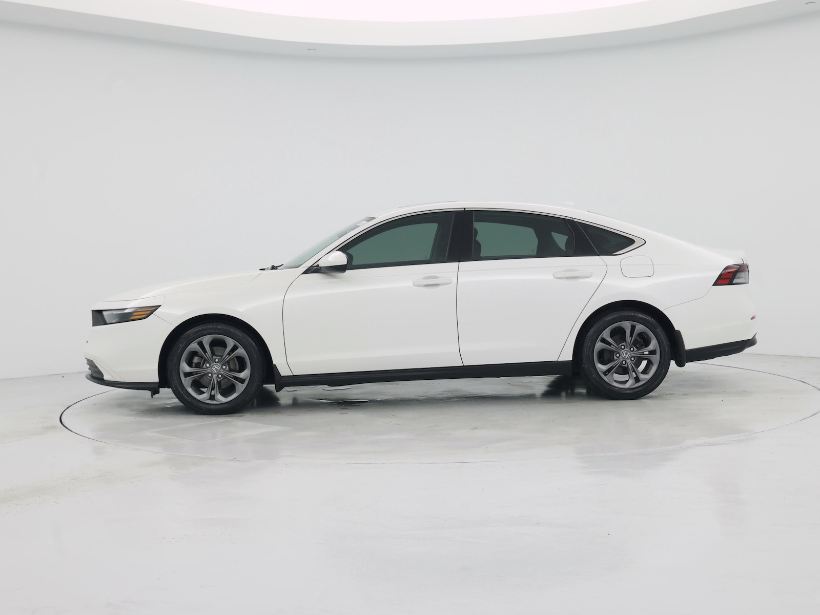 2024 Honda Accord EX - Photo 4