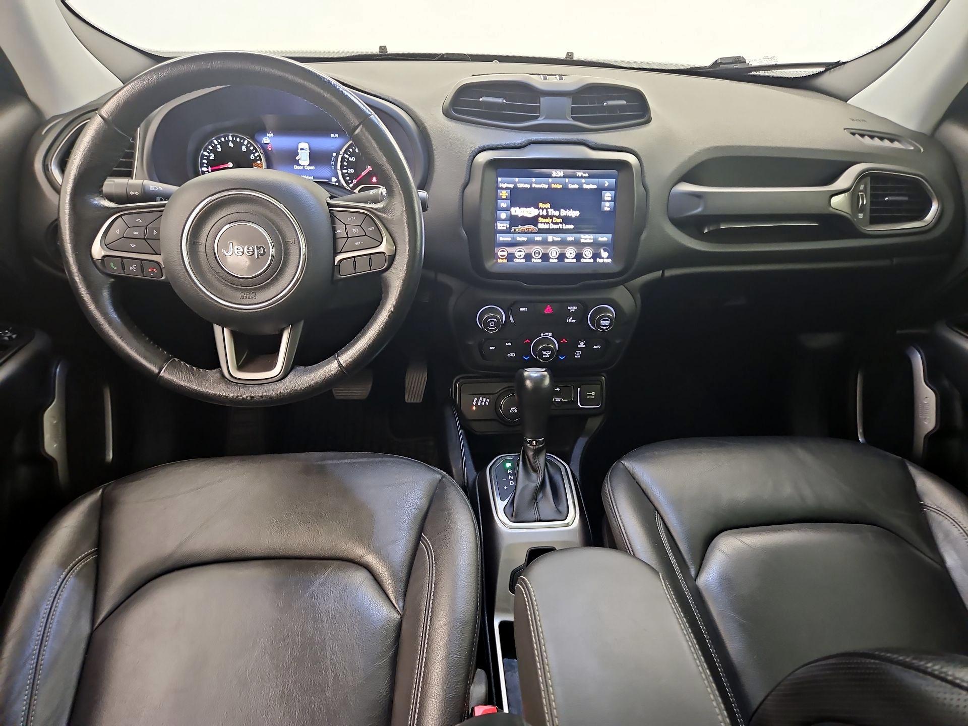 Thumbnail: 2022 Jeep Renegade - 9