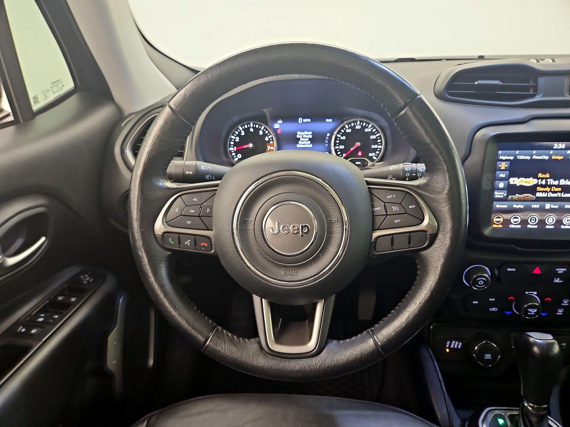 Thumbnail: 2022 Jeep Renegade - 10