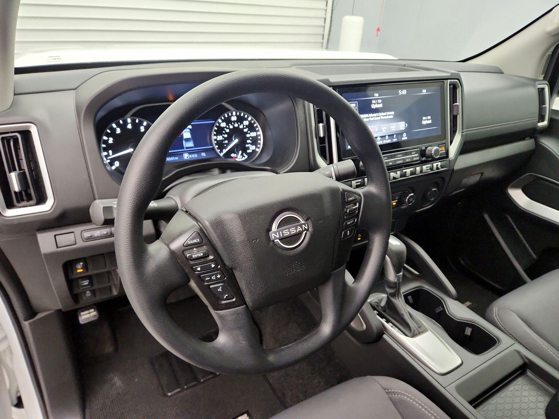 Thumbnail: 2025 Nissan Frontier - 9