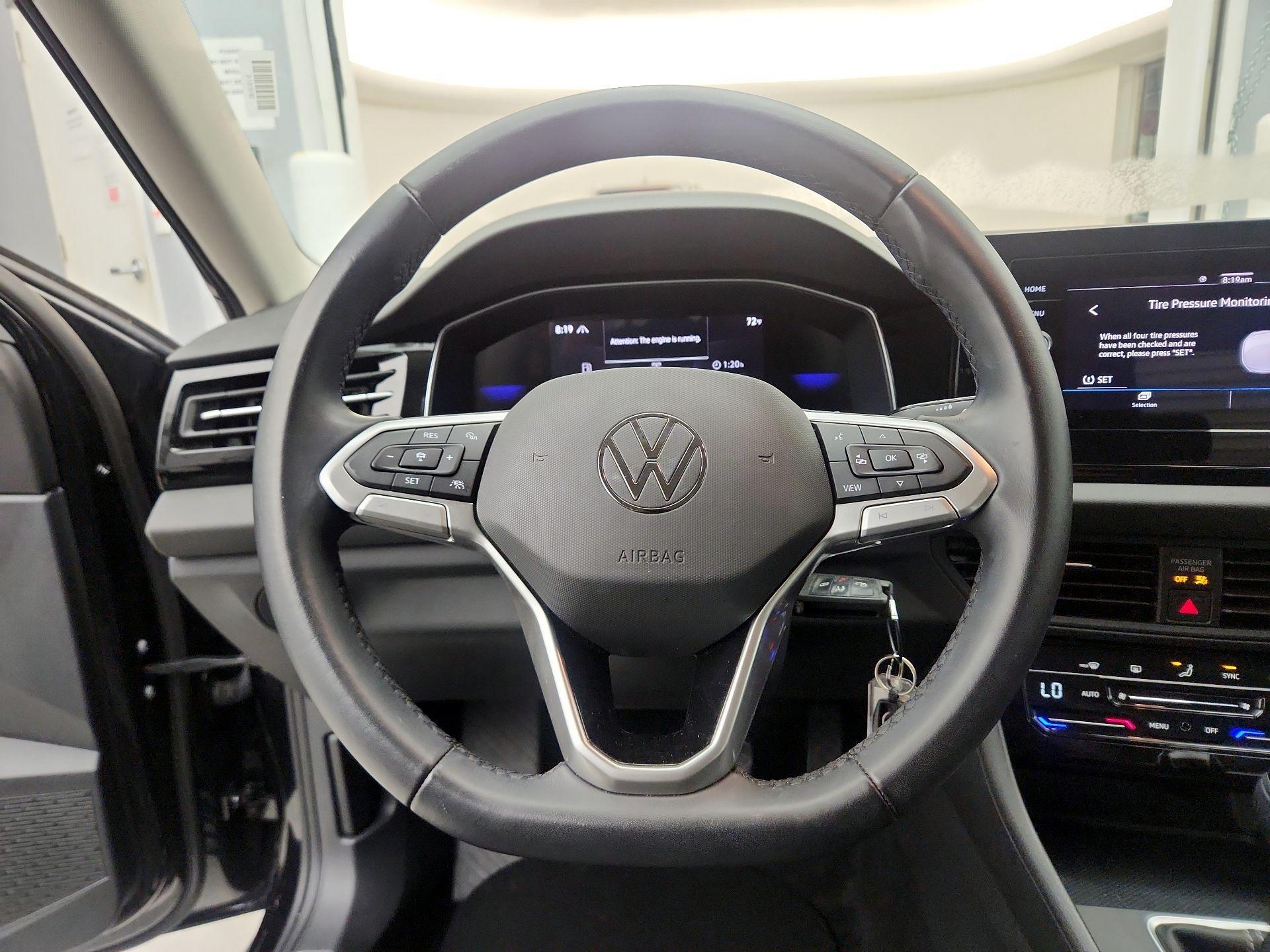 Thumbnail: 2025 Volkswagen Jetta - 10