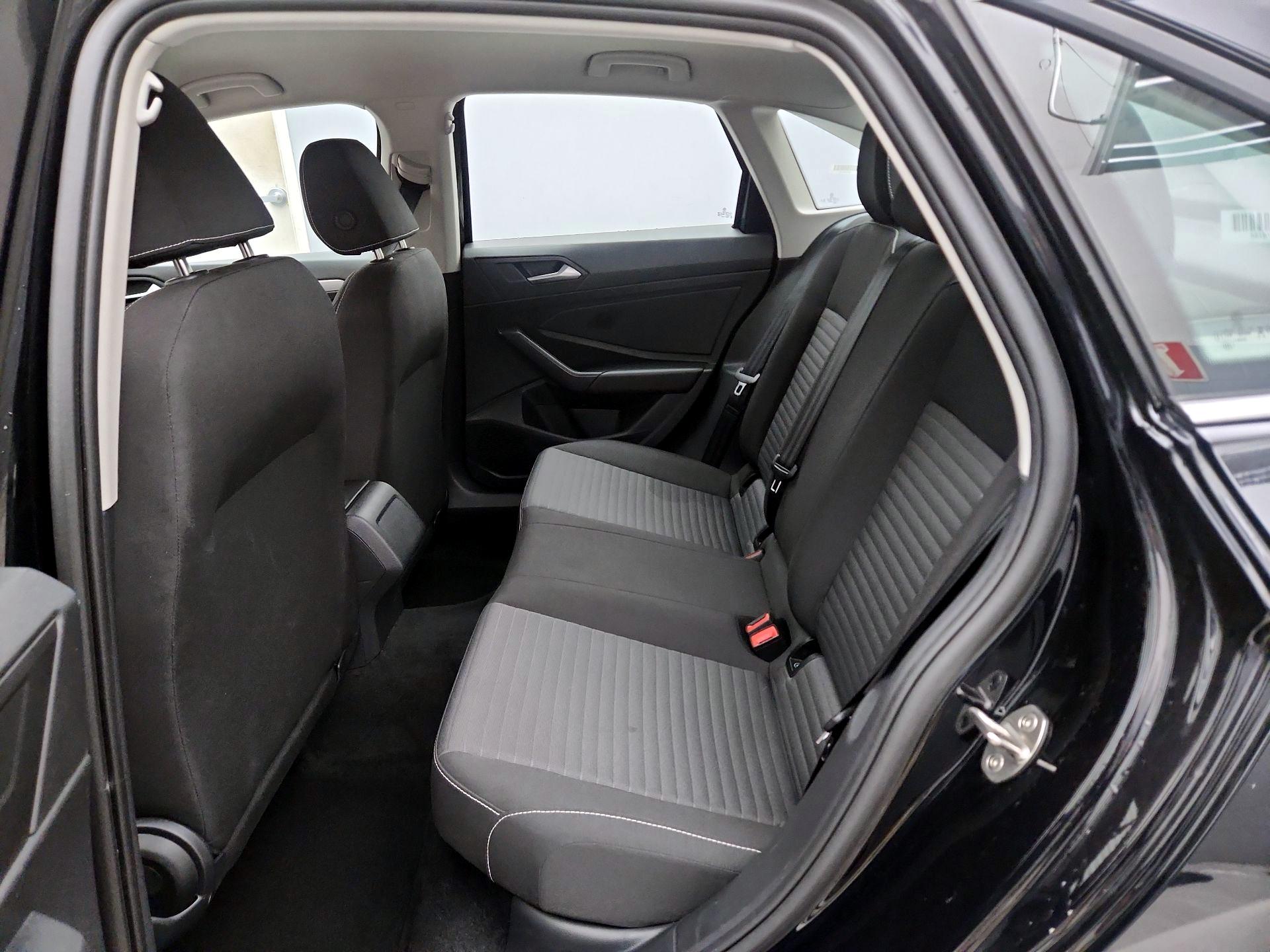 Thumbnail: 2025 Volkswagen Jetta - 19