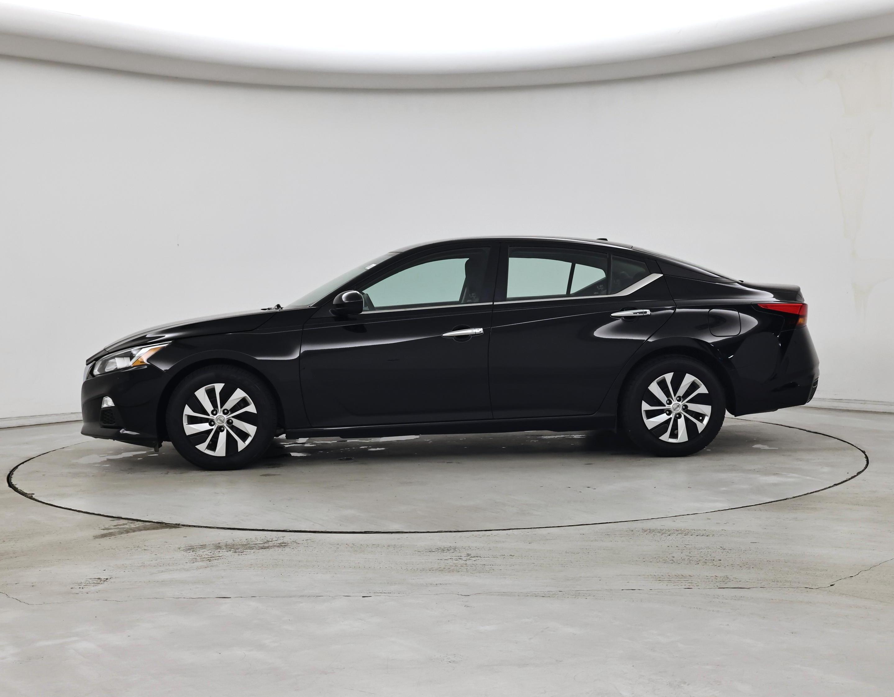 Thumbnail: 2020 Nissan Altima - 3