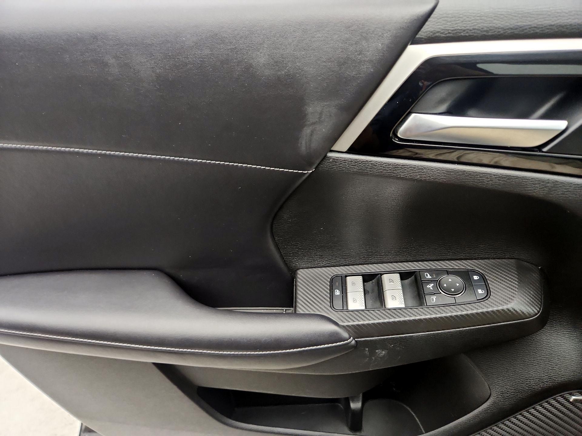 Thumbnail: 2025 Mitsubishi Outlander - 12
