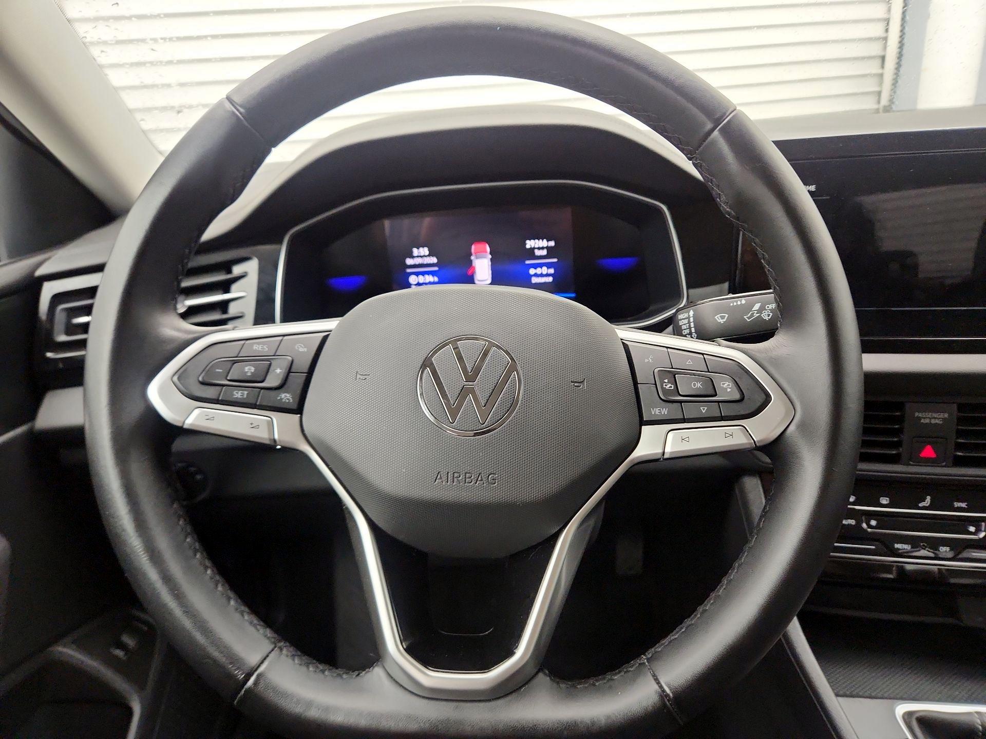 Thumbnail: 2025 Volkswagen Jetta - 10