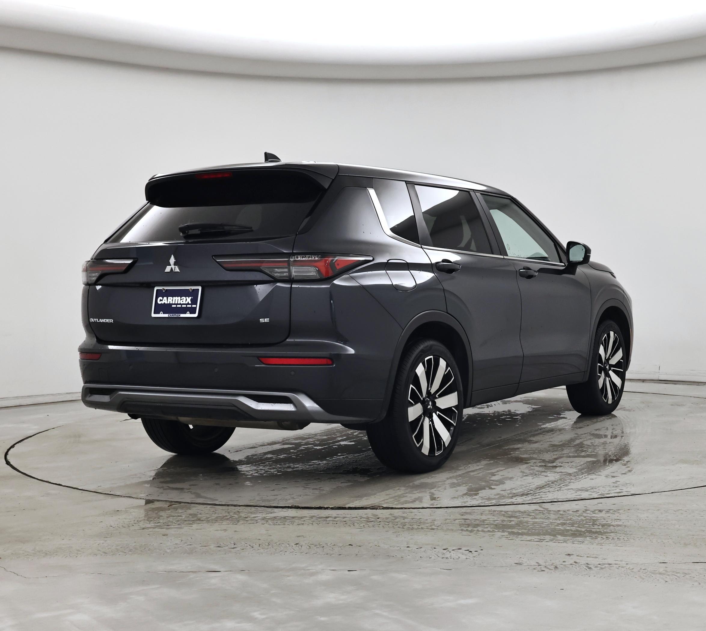 Thumbnail: 2025 Mitsubishi Outlander - 8