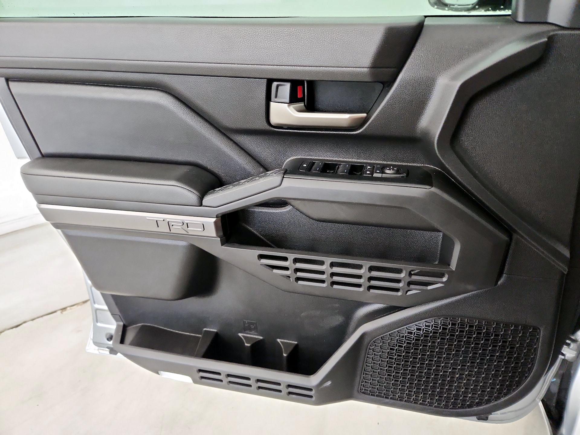 Thumbnail: 2025 Toyota Tacoma - 12