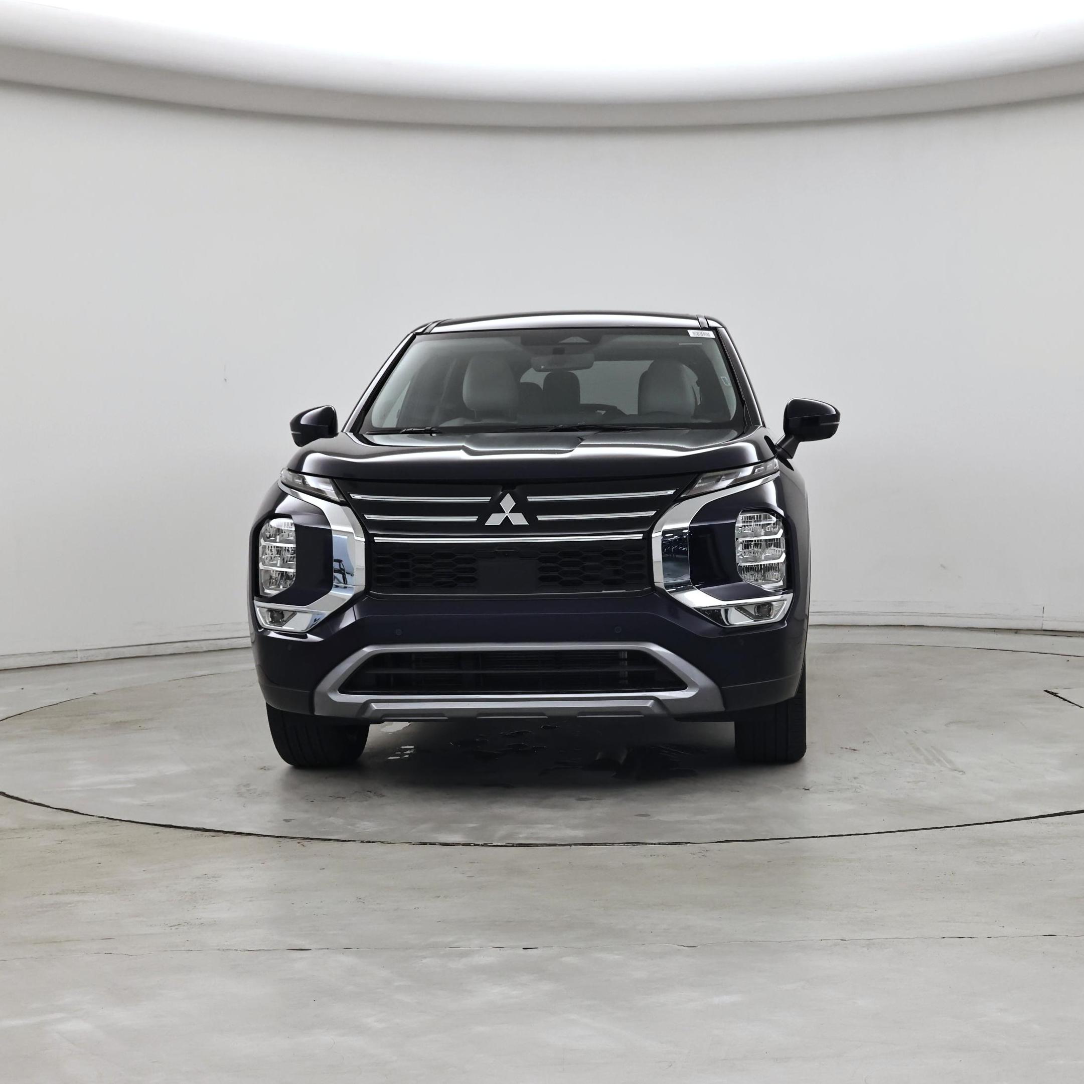 Thumbnail: 2025 Mitsubishi Outlander - 5