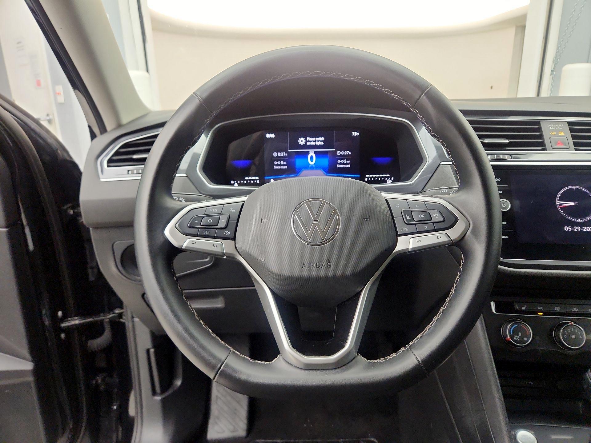 Thumbnail: 2024 Volkswagen Tiguan - 10