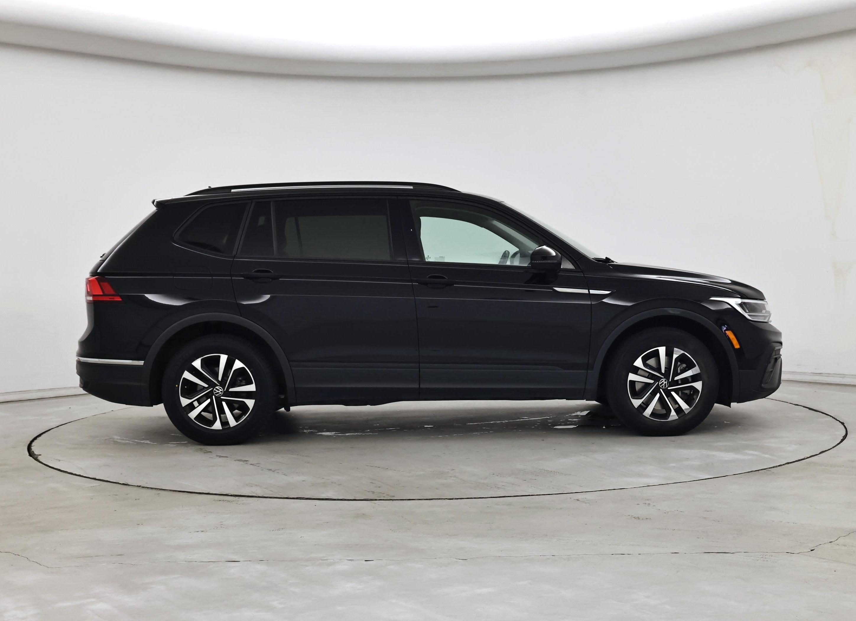Thumbnail: 2024 Volkswagen Tiguan - 7