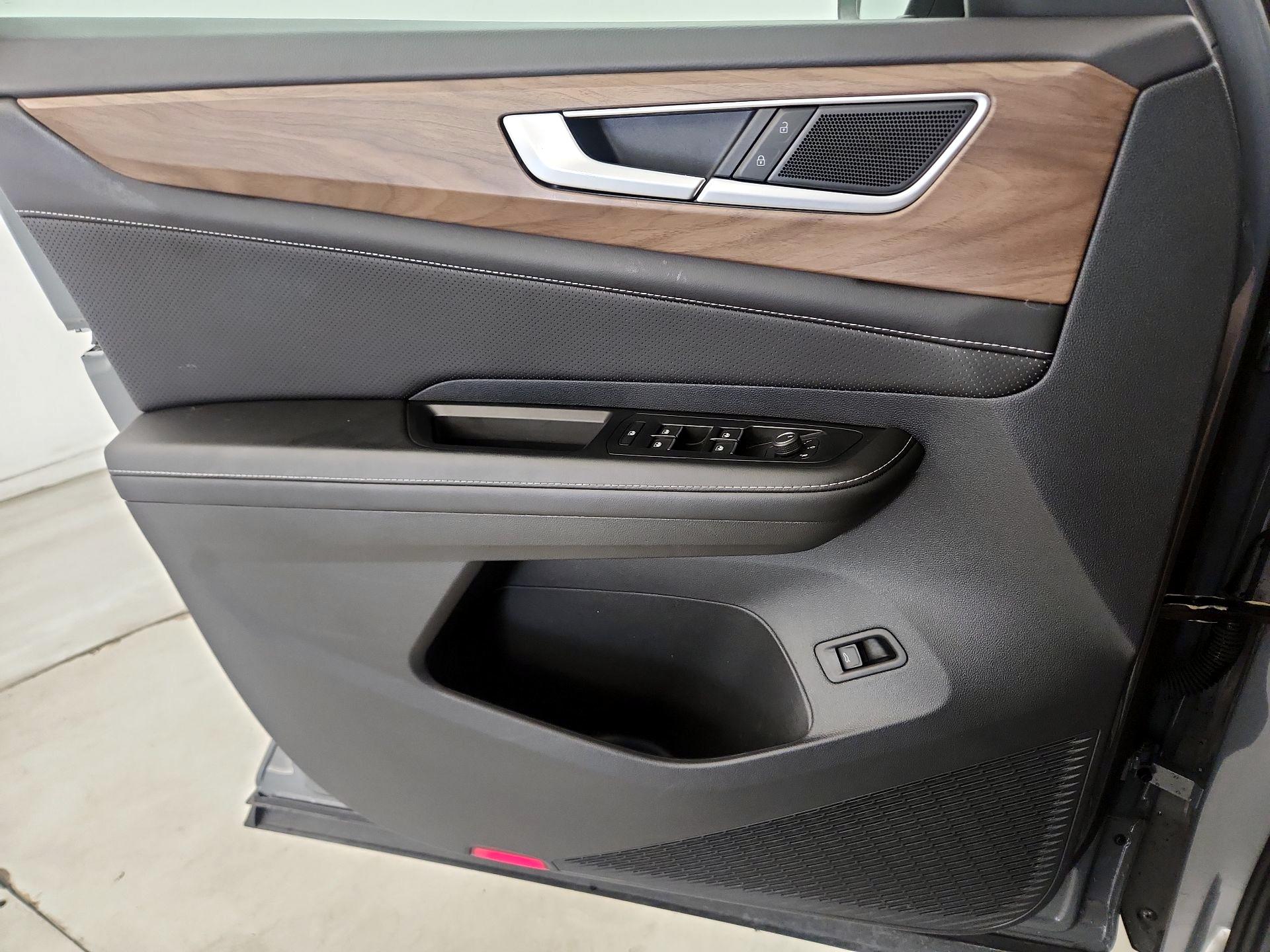 Thumbnail: 2025 Volkswagen Atlas - 12