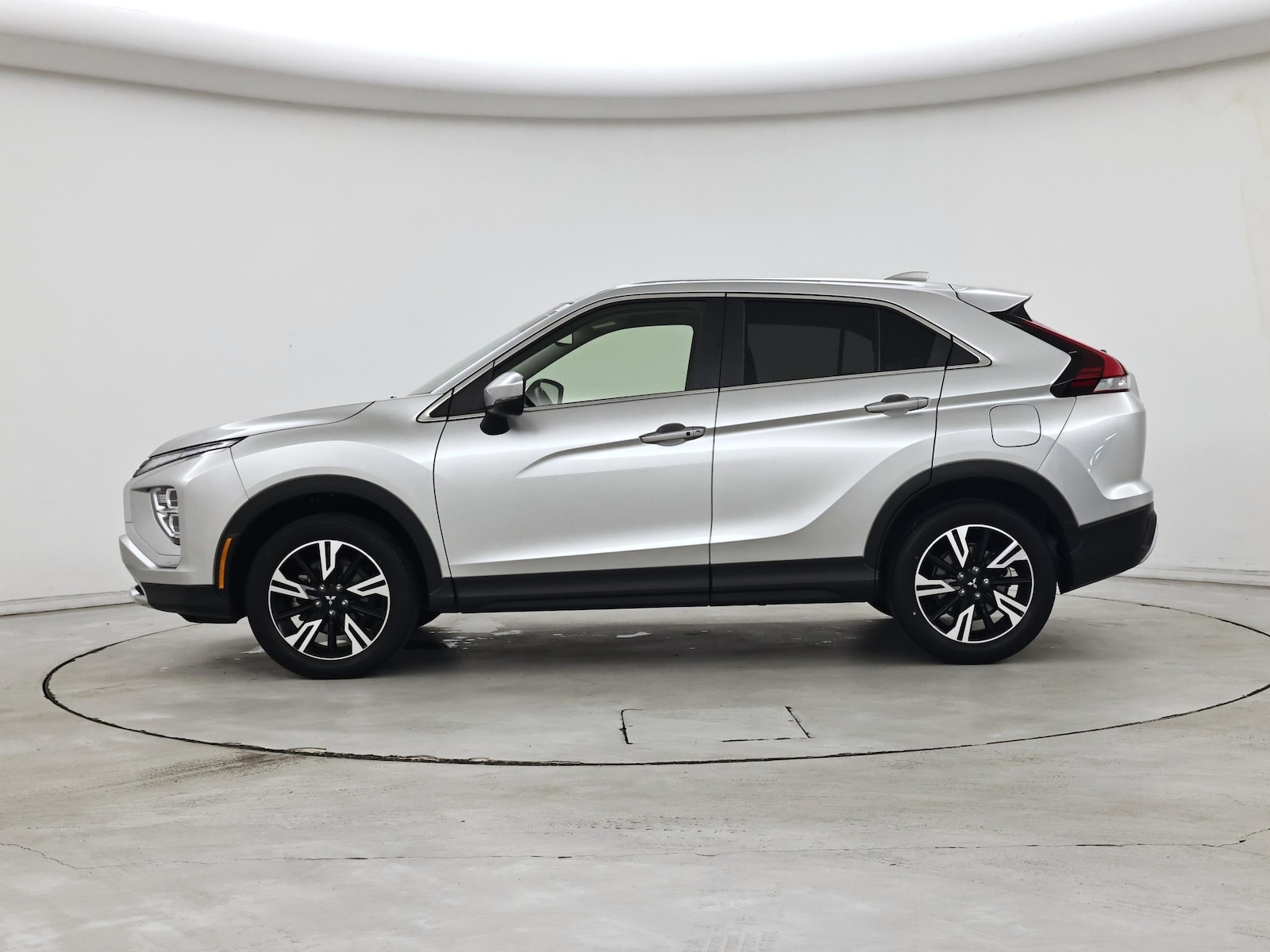 2025 Mitsubishi Eclipse Cross SE - Photo 4