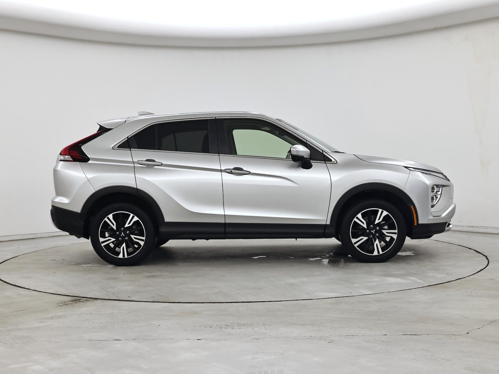 2025 Mitsubishi Eclipse Cross SE - Photo 8