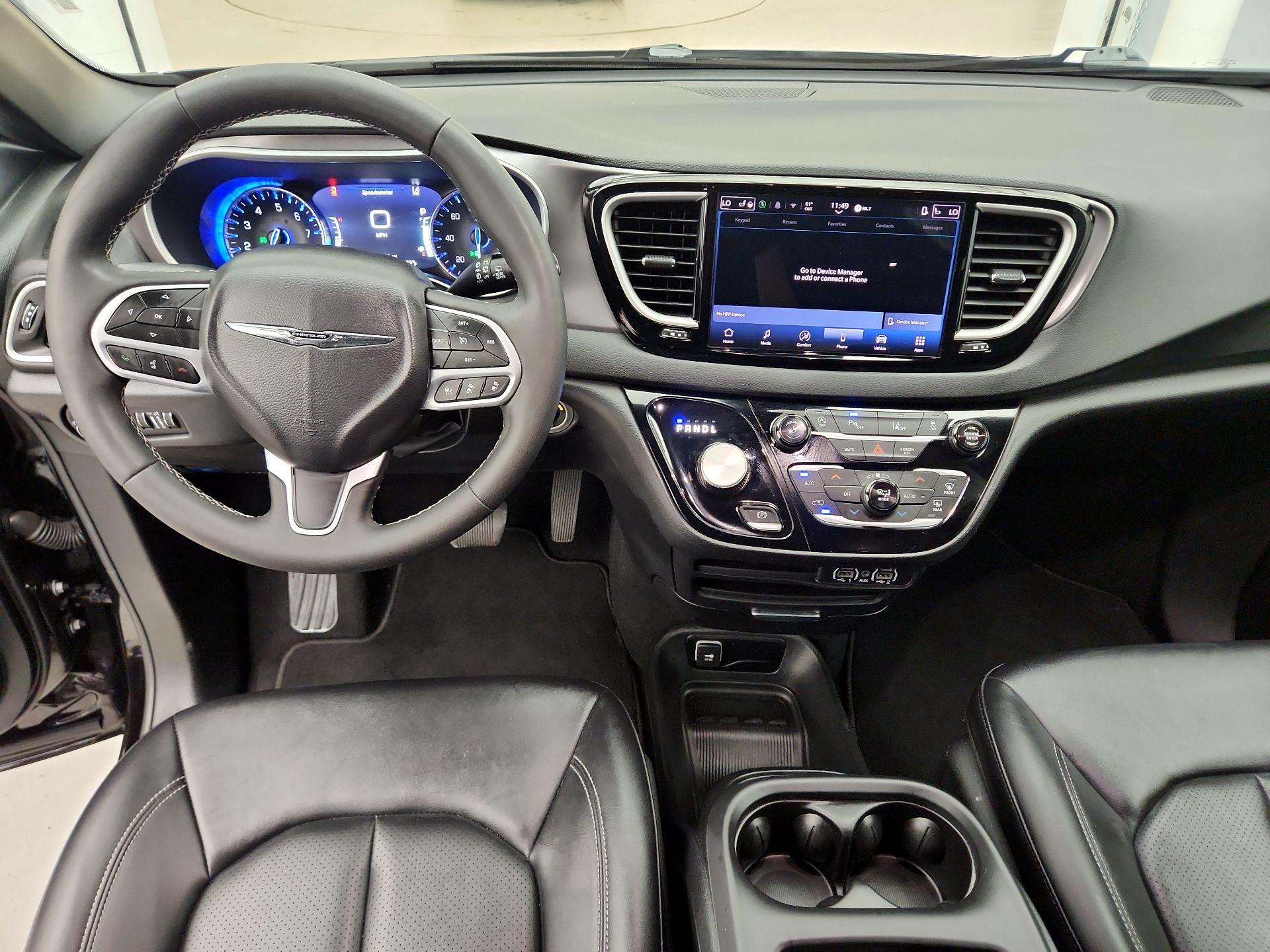 Thumbnail: 2025 Chrysler Pacifica - 9