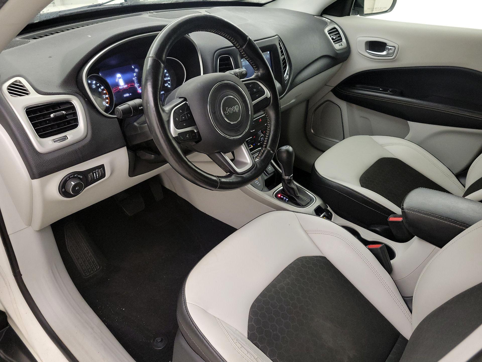 Thumbnail: 2021 Jeep Compass - 11