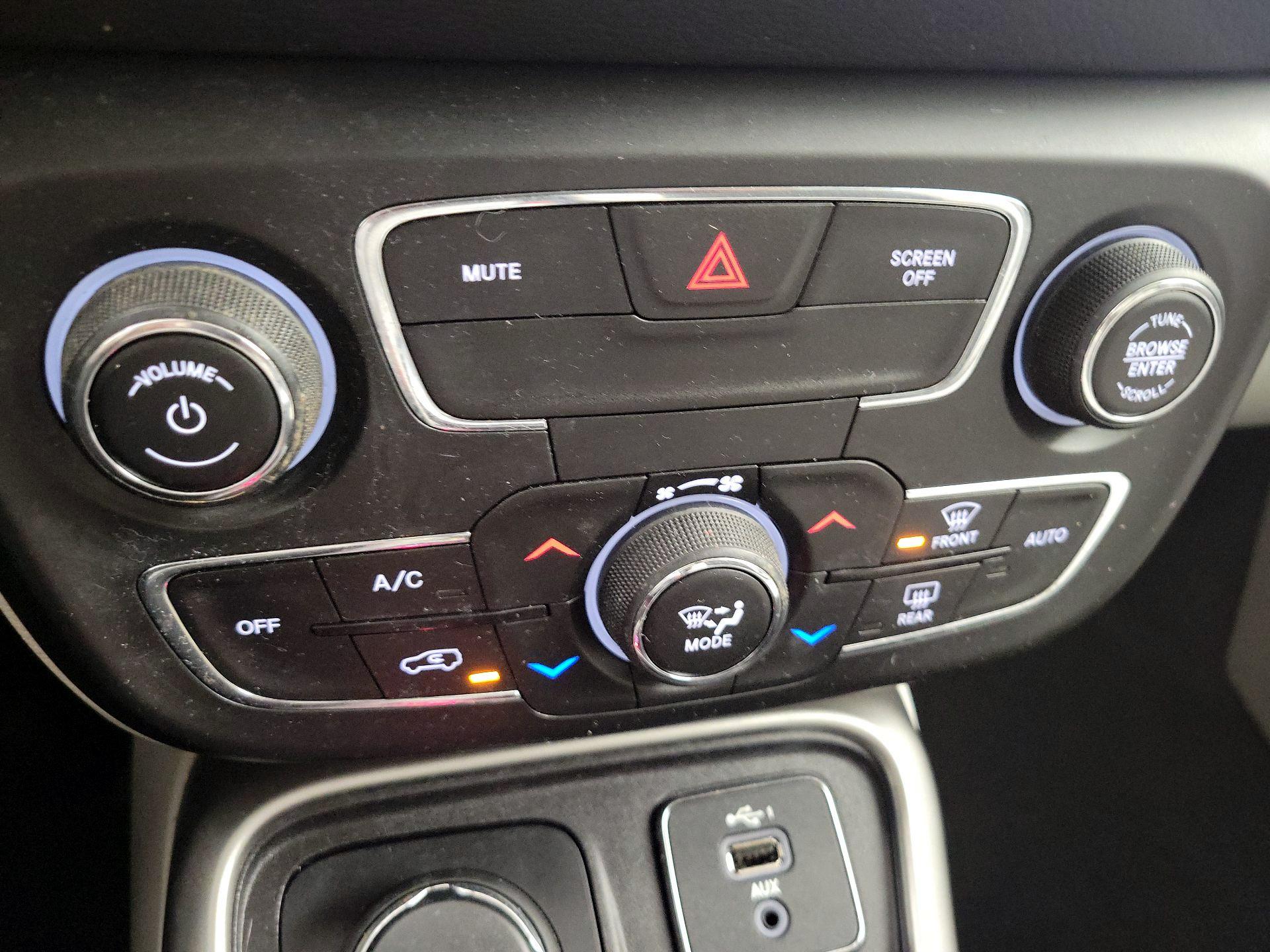 Thumbnail: 2021 Jeep Compass - 16