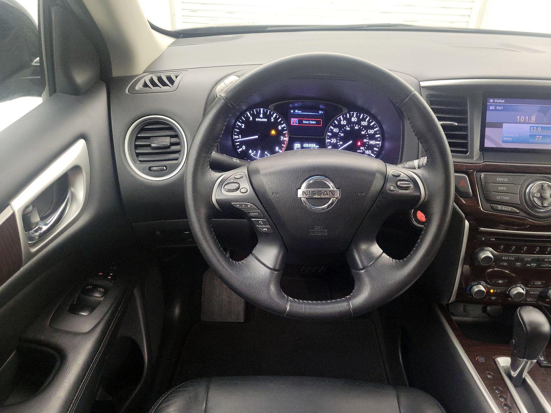 Thumbnail: 2014 Nissan Pathfinder - 10