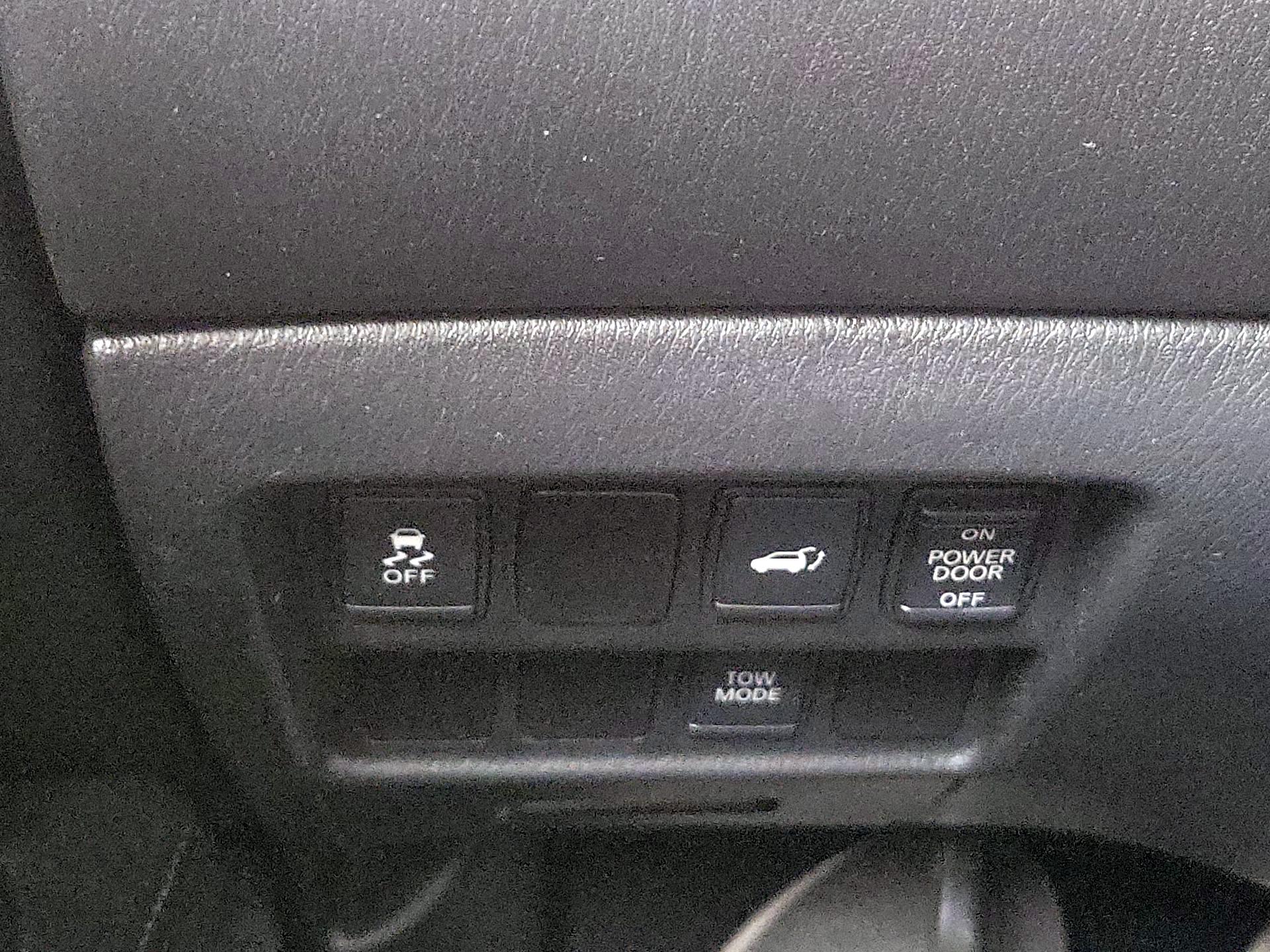 Thumbnail: 2014 Nissan Pathfinder - 13