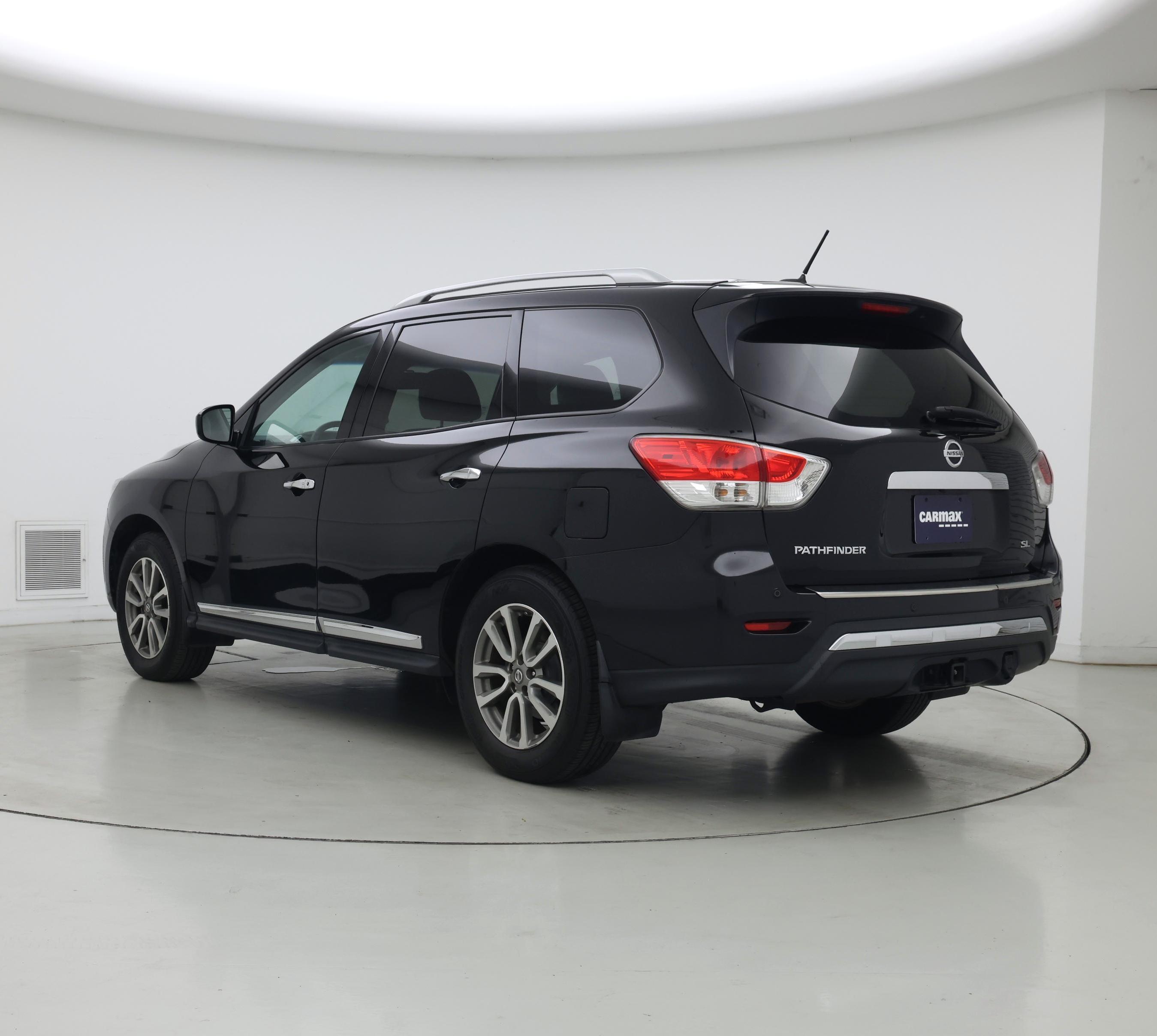Thumbnail: 2014 Nissan Pathfinder - 2