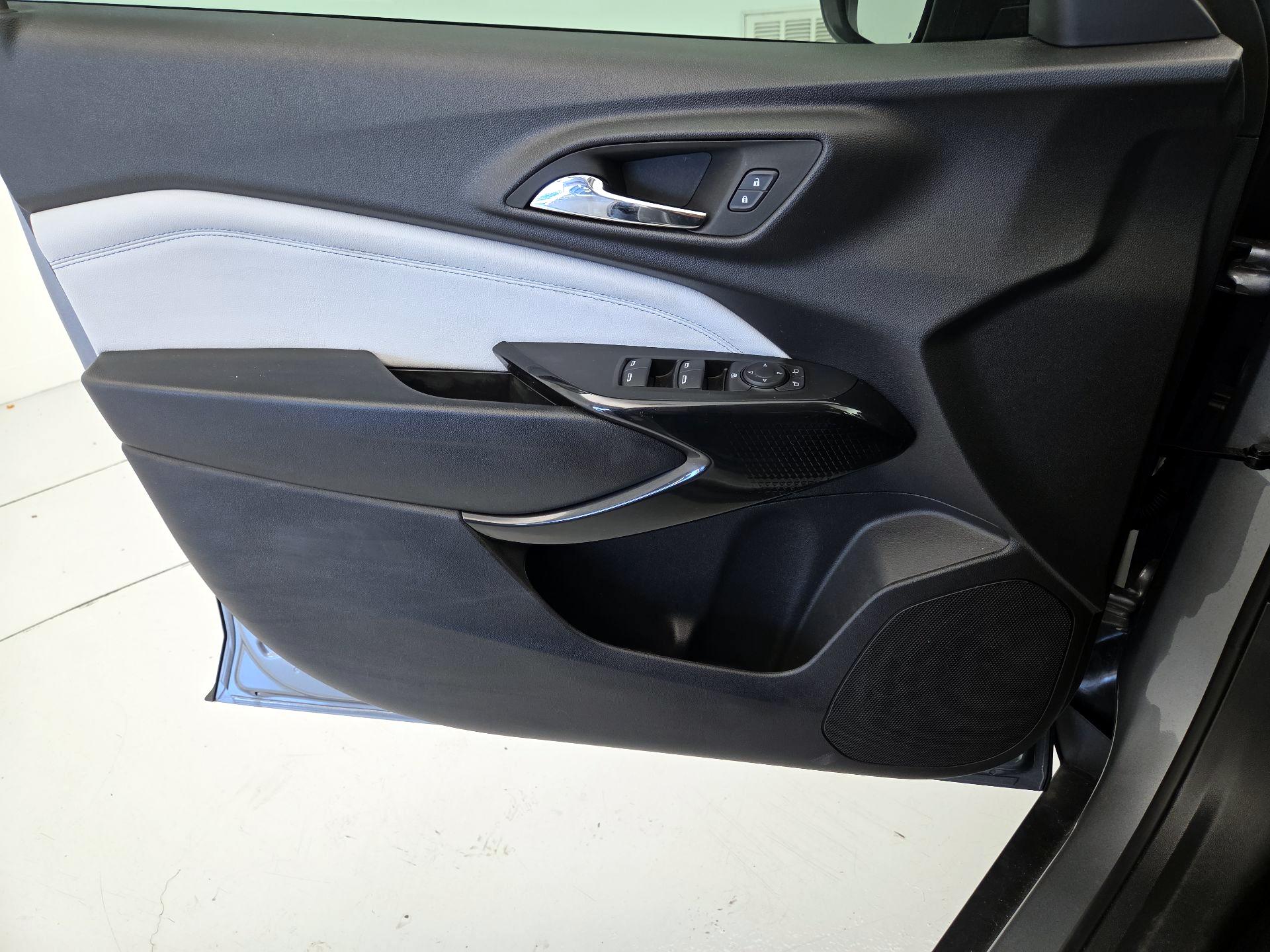 Thumbnail: 2025 Chevrolet Trax - 12