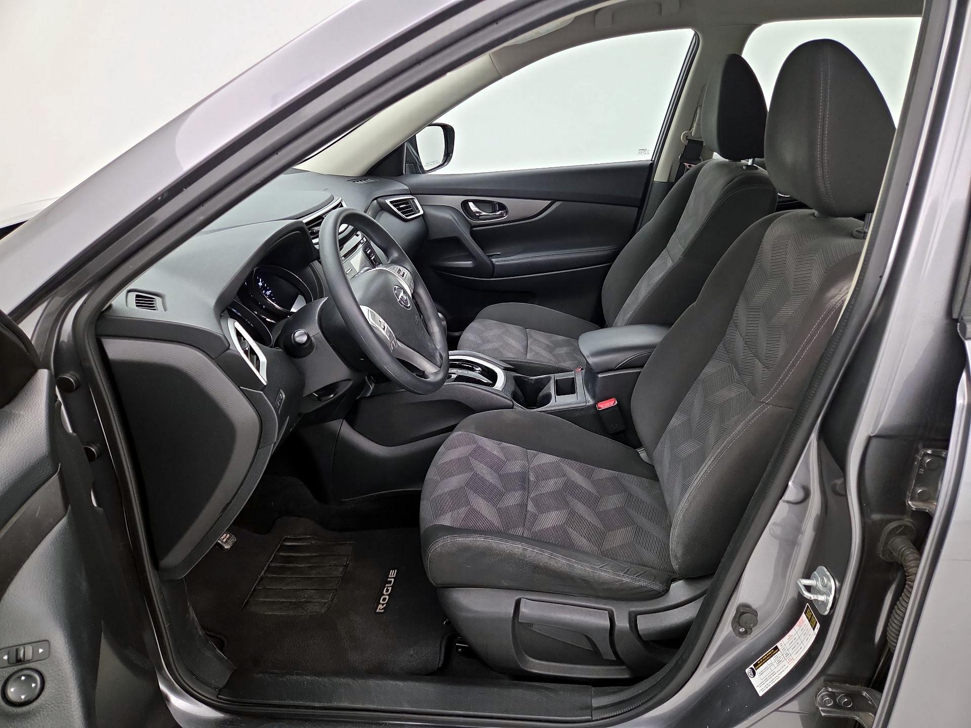 Thumbnail: 2016 Nissan Rogue - 11