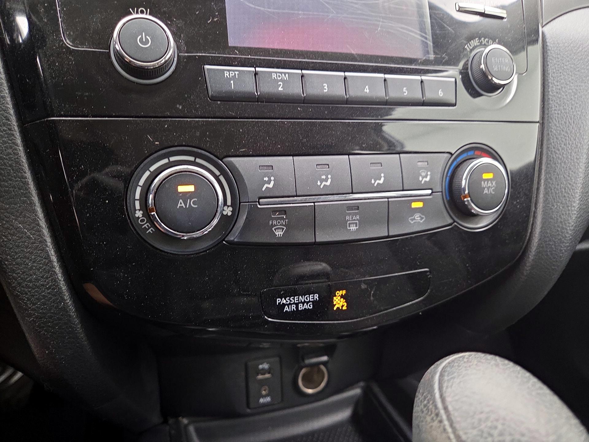 Thumbnail: 2016 Nissan Rogue - 16