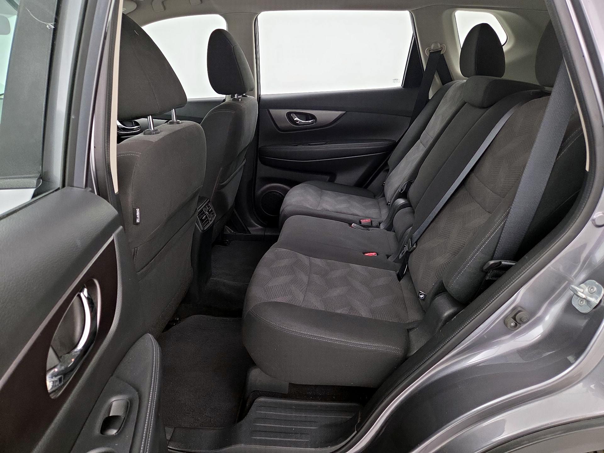 Thumbnail: 2016 Nissan Rogue - 19