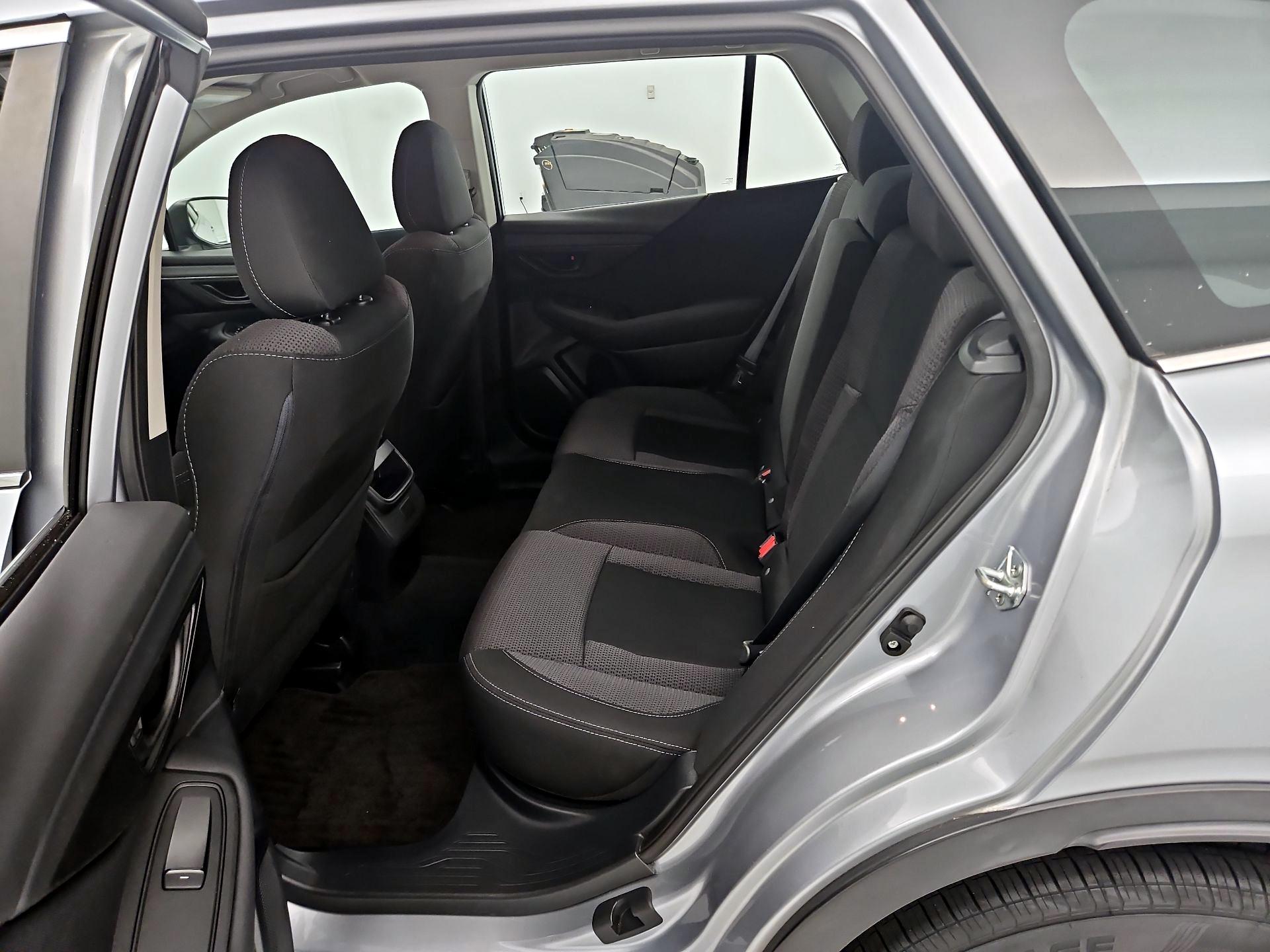 Thumbnail: 2022 Subaru Outback - 18