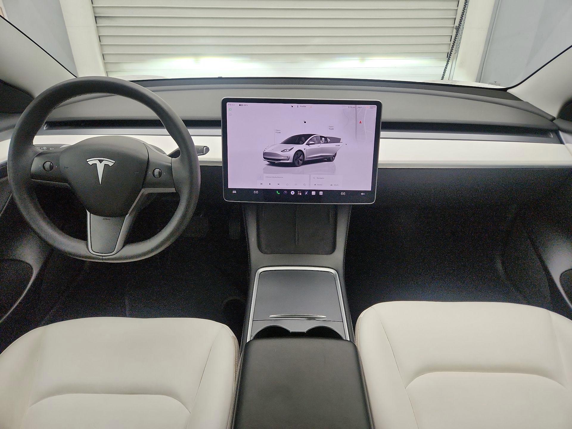 Thumbnail: 2022 Tesla Model 3 - 9