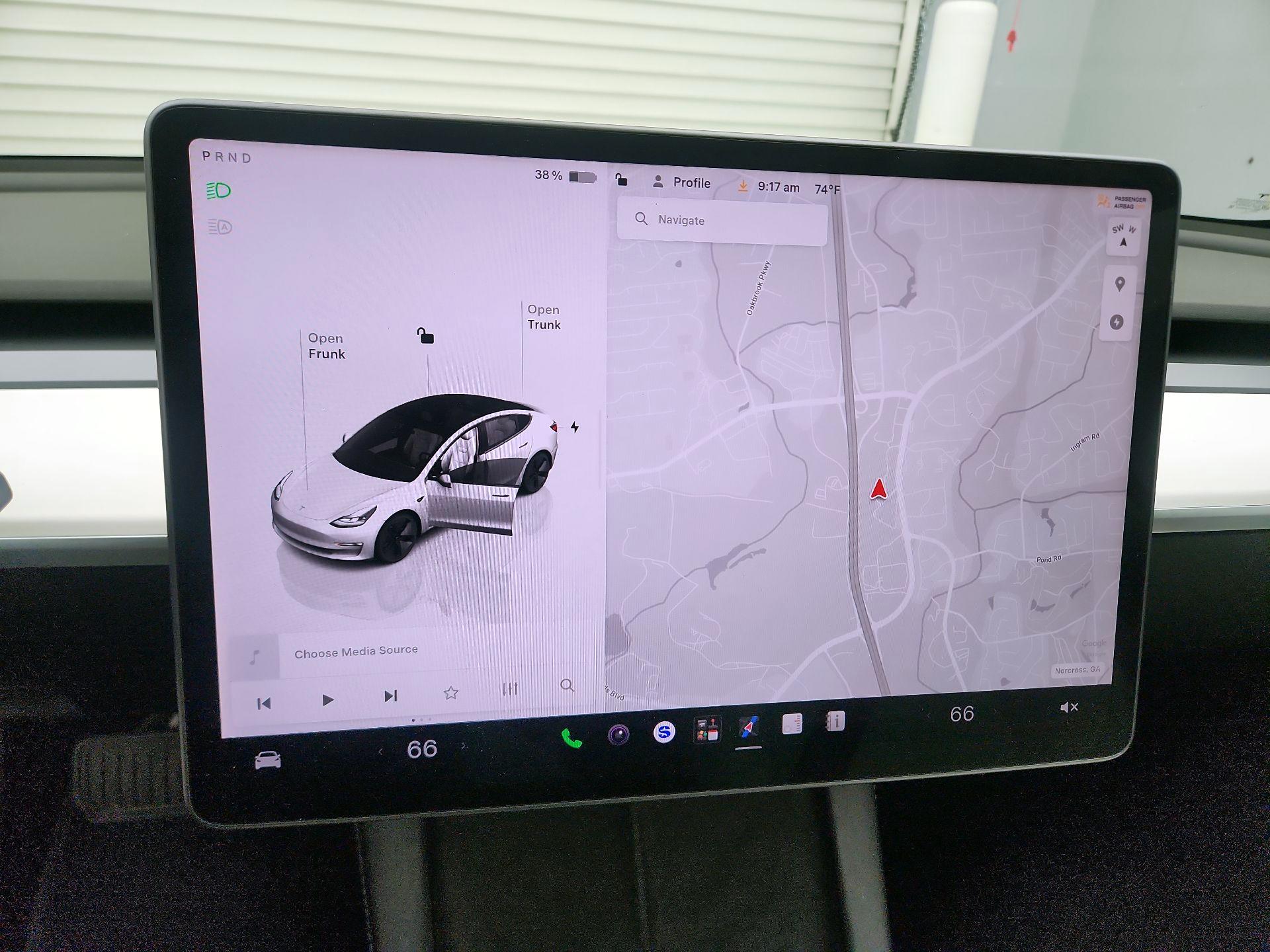 Thumbnail: 2022 Tesla Model 3 - 13