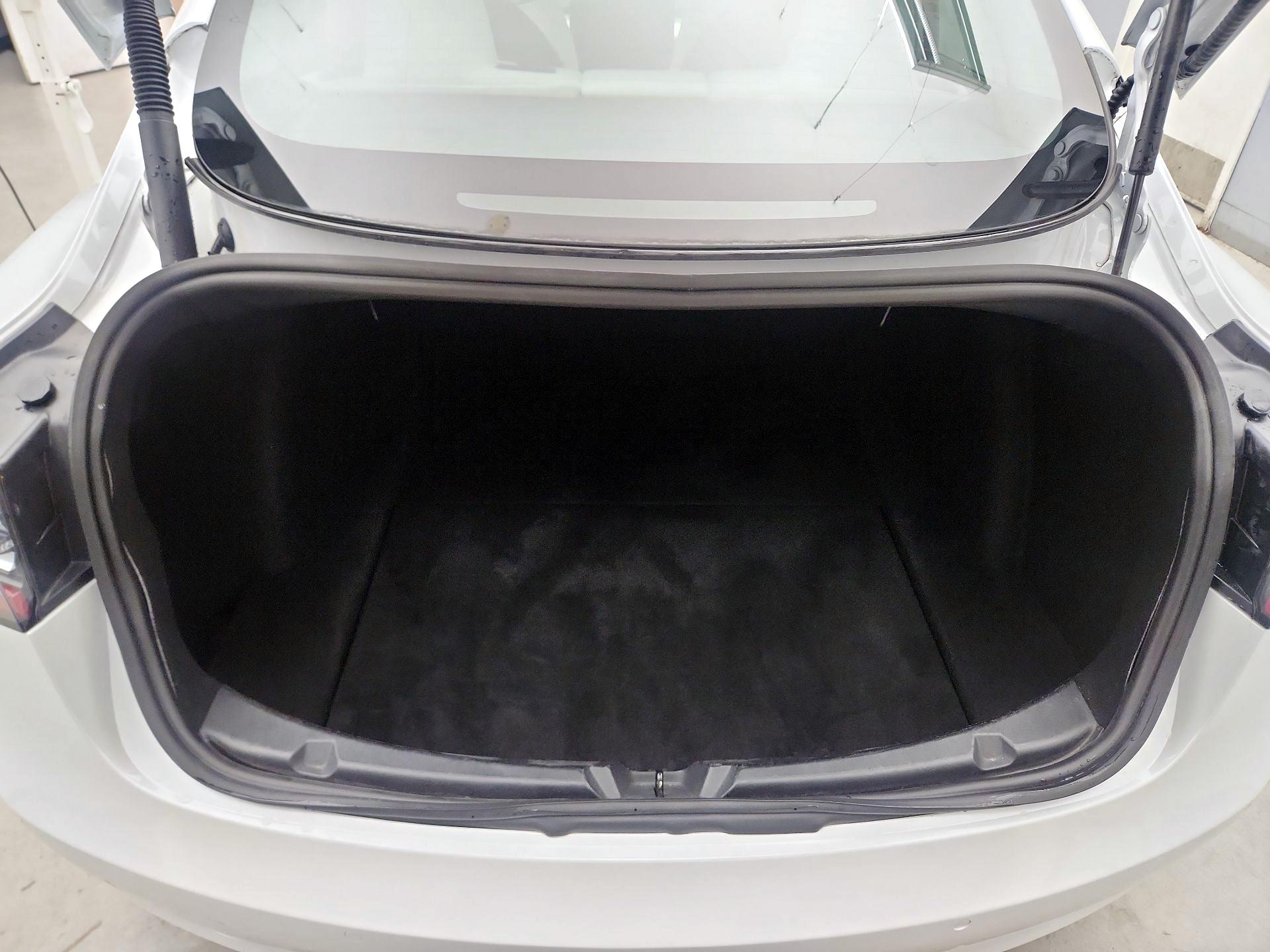 Thumbnail: 2022 Tesla Model 3 - 20