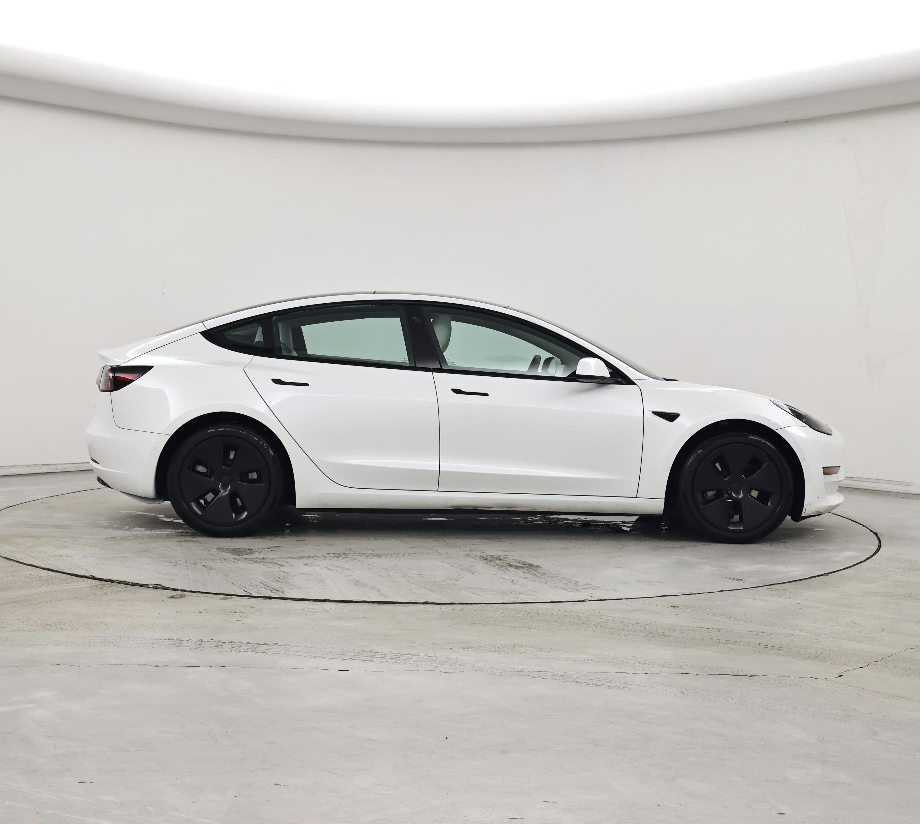 Thumbnail: 2022 Tesla Model 3 - 7