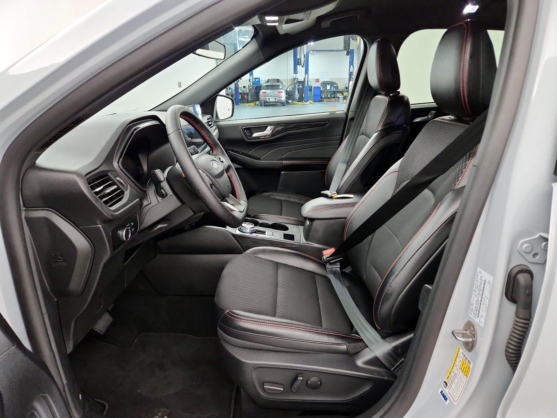Thumbnail: 2025 Ford Escape - 11