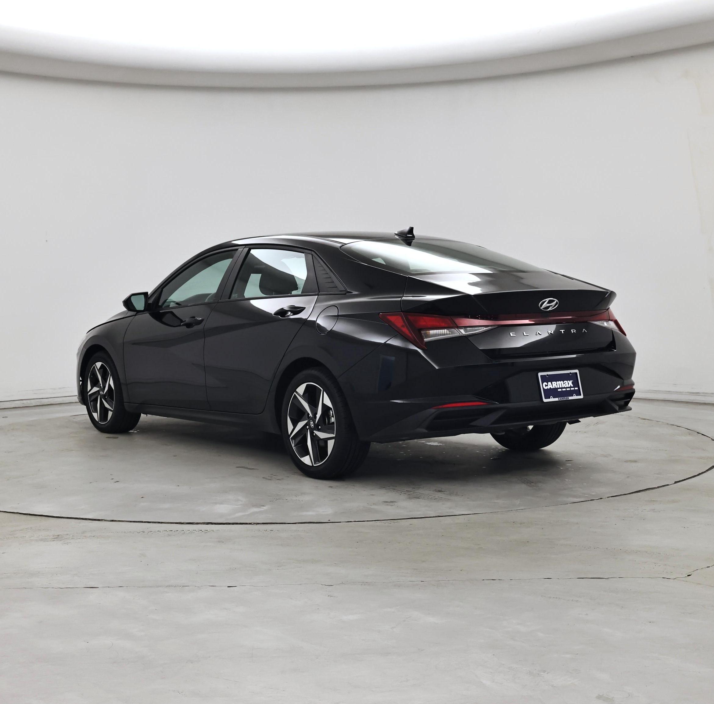 Thumbnail: 2023 Hyundai Elantra - 2