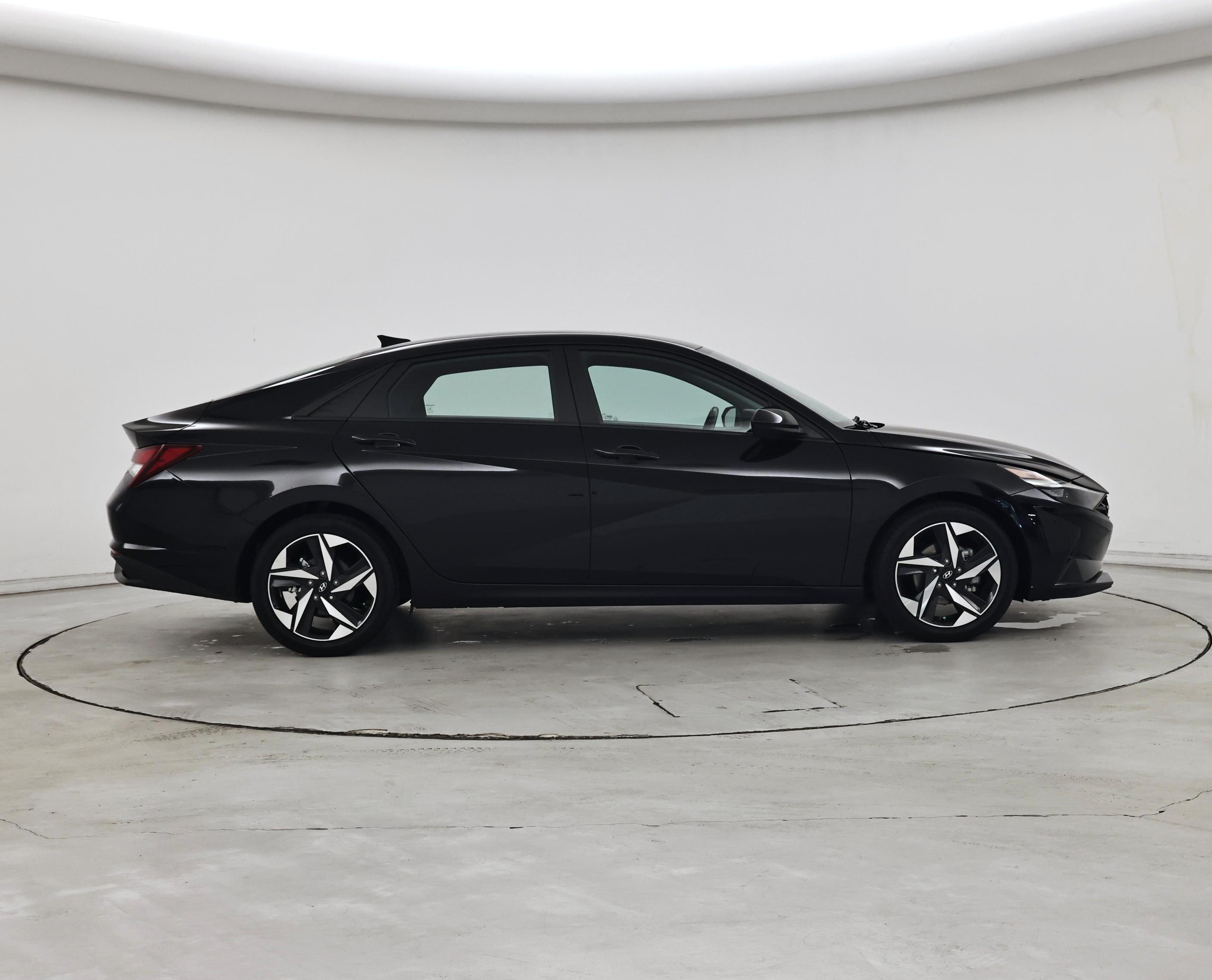 Thumbnail: 2023 Hyundai Elantra - 7