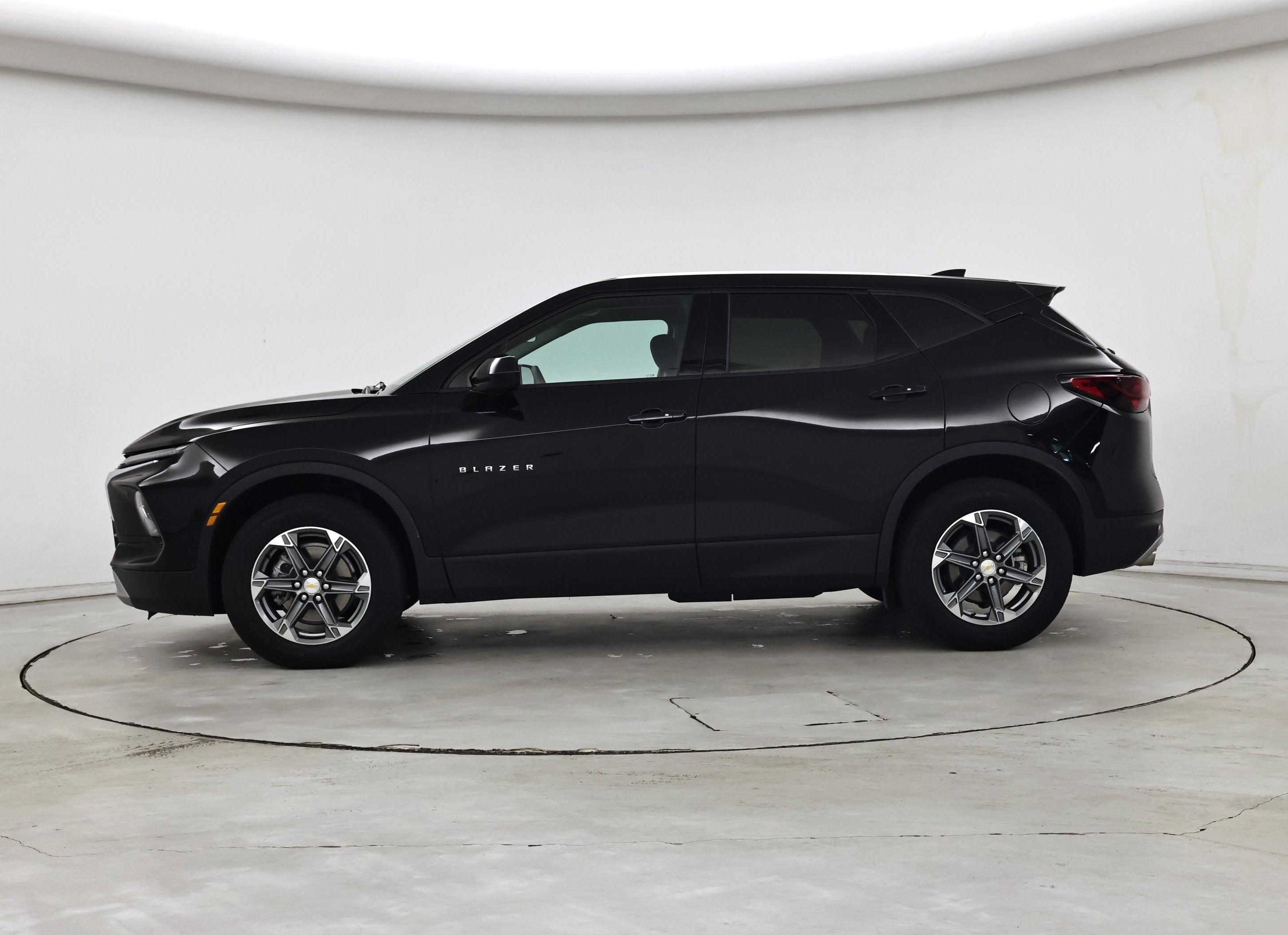 Thumbnail: 2025 Chevrolet Blazer - 3