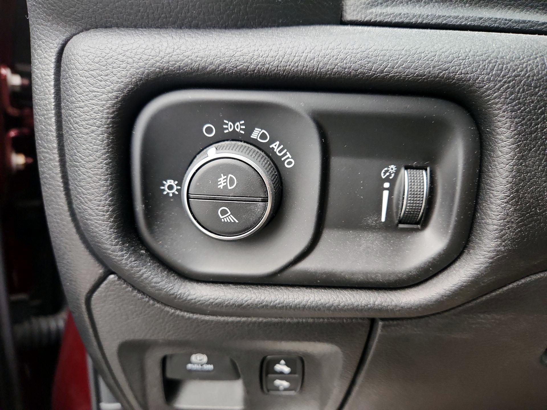 Thumbnail: 2020 RAM 1500 - 13