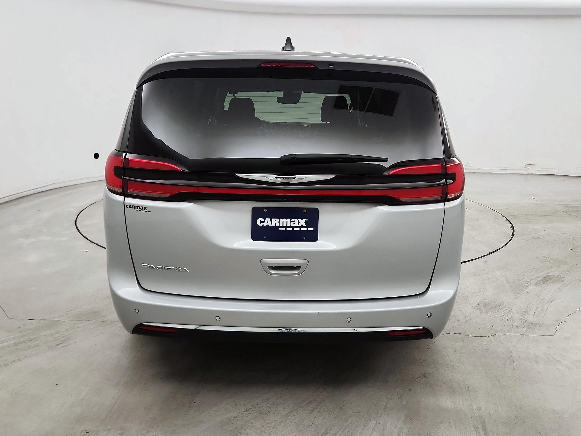 Thumbnail: 2024 Chrysler Pacifica - 6